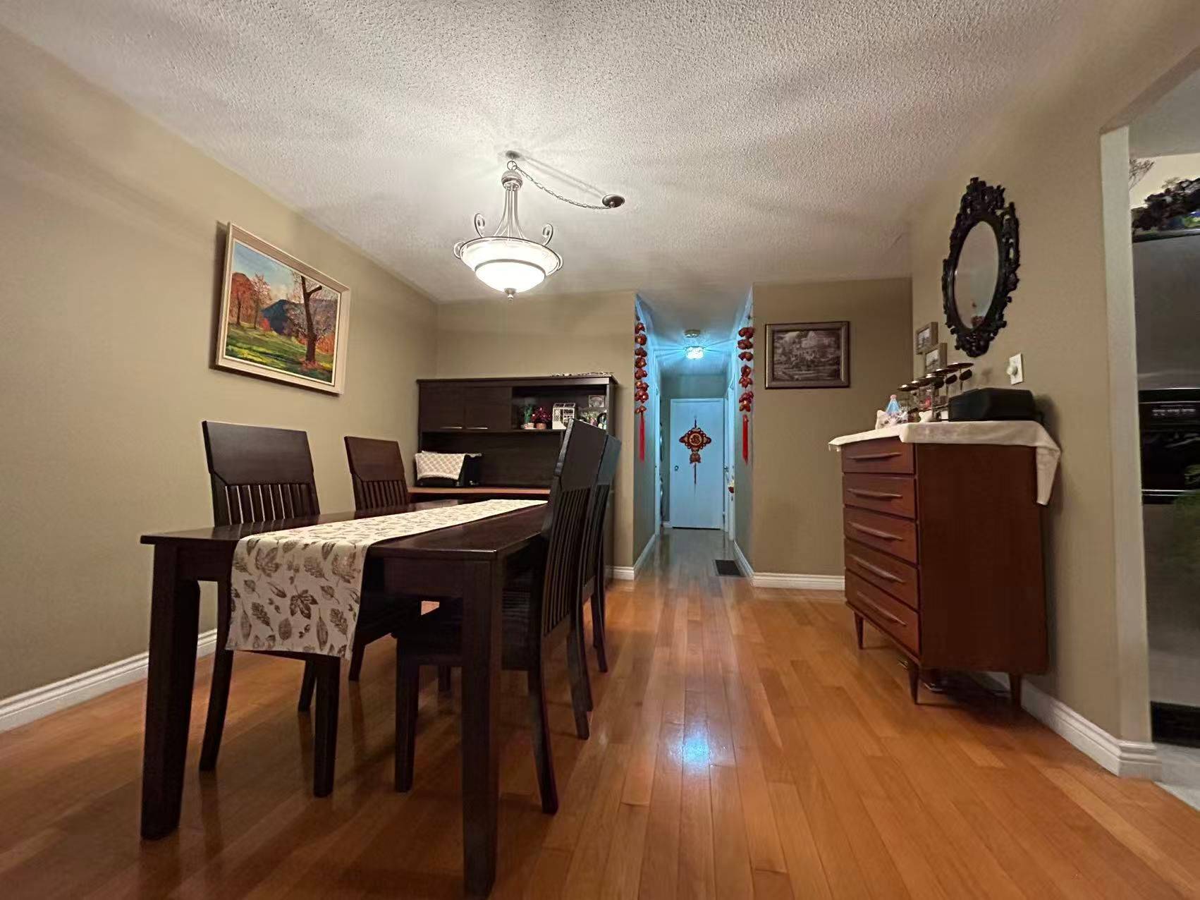 Toronto C15, ON M2H 2P6,336 Hollyberry TRL