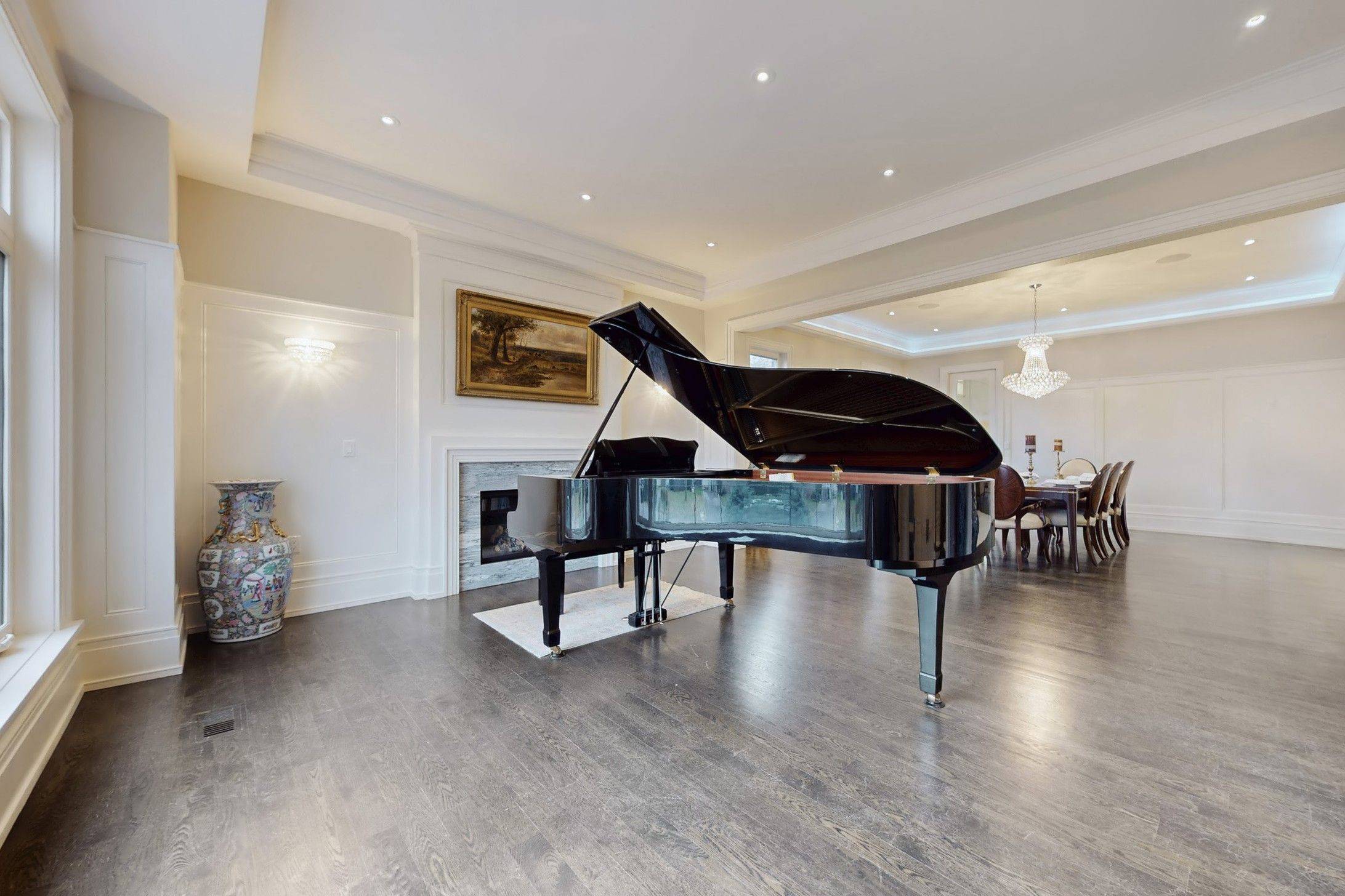 Toronto C07, ON M2R 1A3,256 Park Home AVE