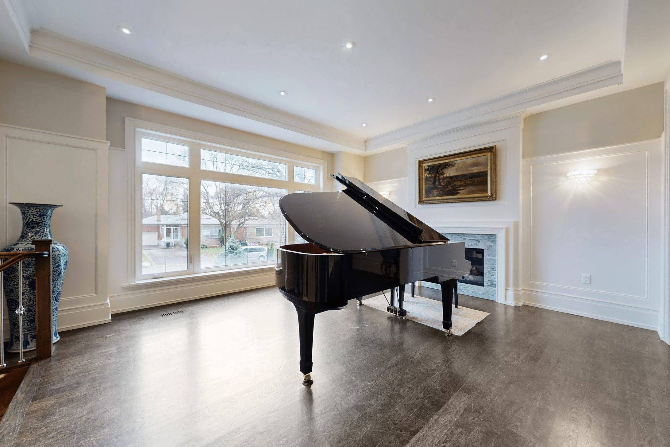 Toronto C07, ON M2R 1A3,256 Park Home AVE