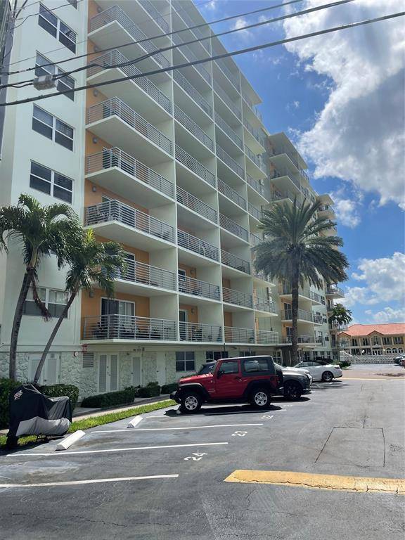 Fort Lauderdale, FL 33306,2900 NE 30th St #B-2