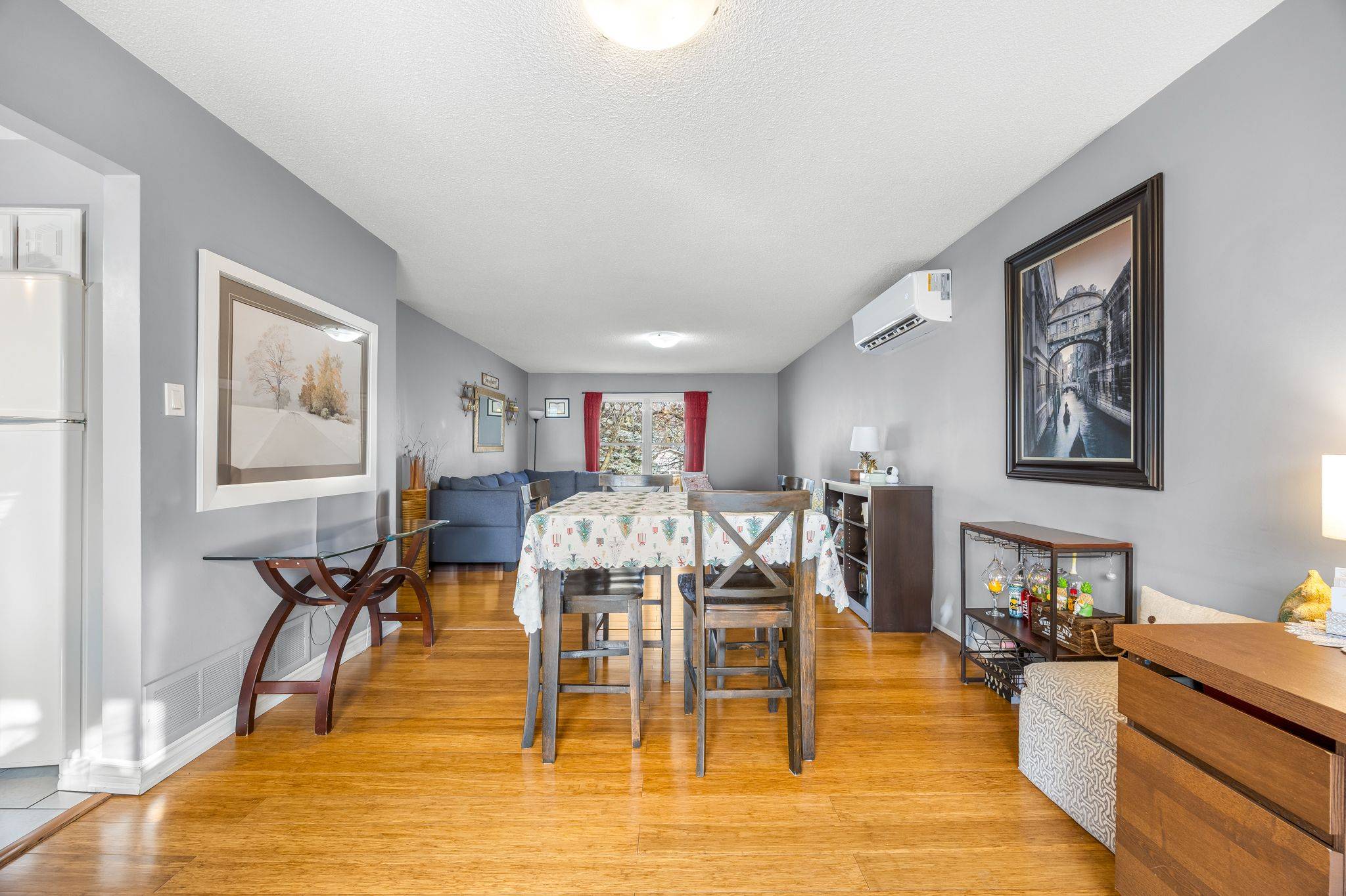 Barrie, ON L4N 5H9,294 Anne ST N