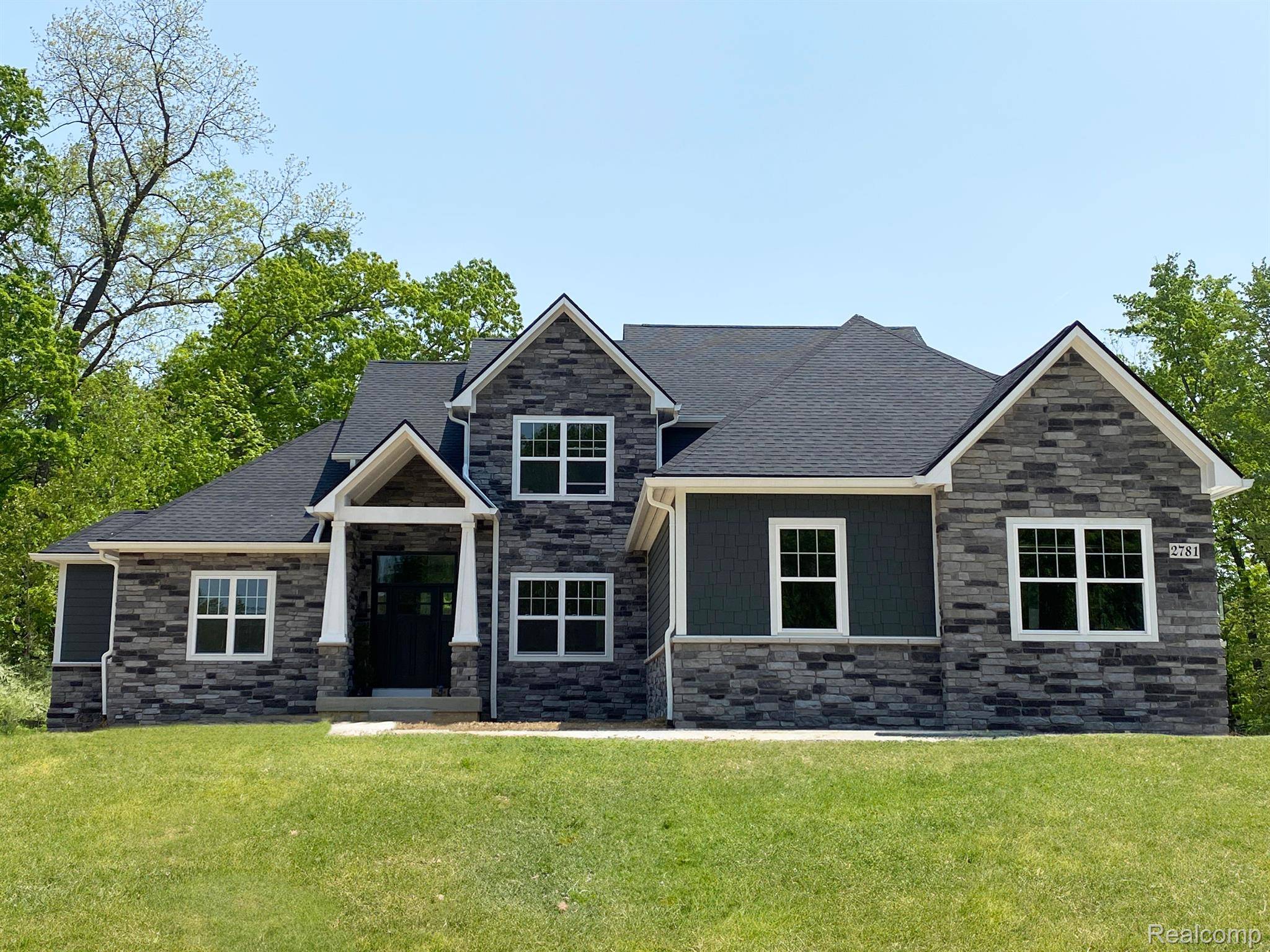 Brighton, MI 48116,1 Brighton RD