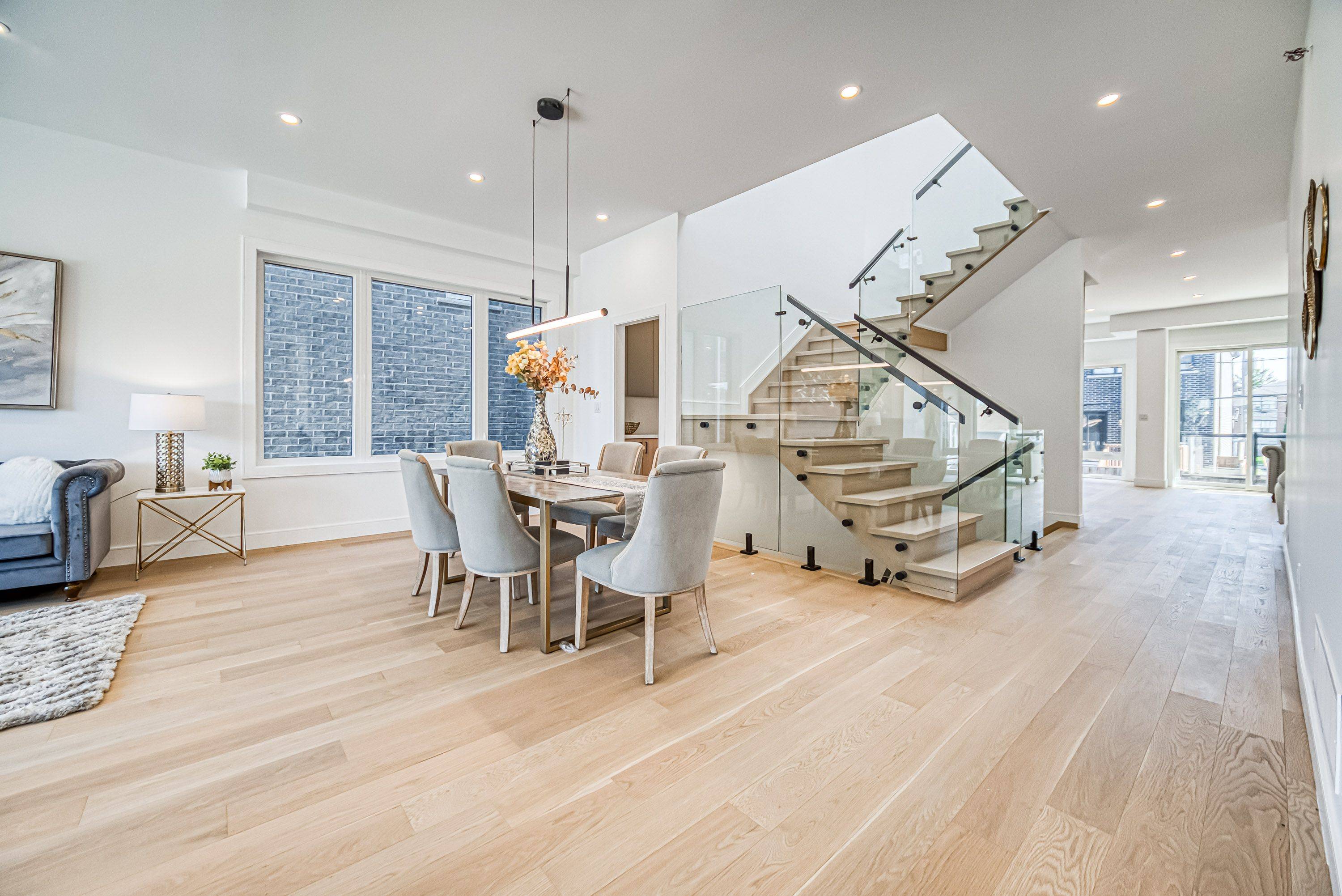 Toronto E04, ON M1L 3B7,67 Bexhill AVE