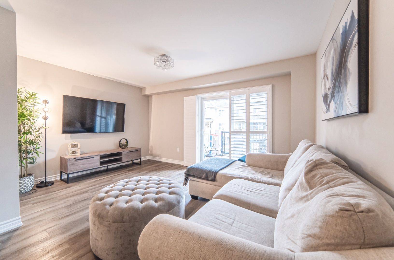 Milton, ON L9T 2X5,875 Cactus PT