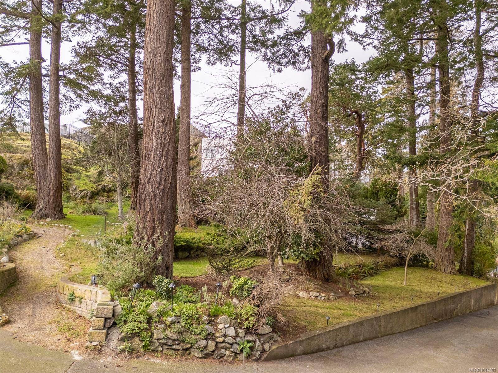 Oak Bay, BC V8S 2K8,Lot 1 Sylvan Lane