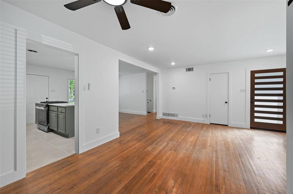 Dallas, TX 75228,2251 Hartline Drive