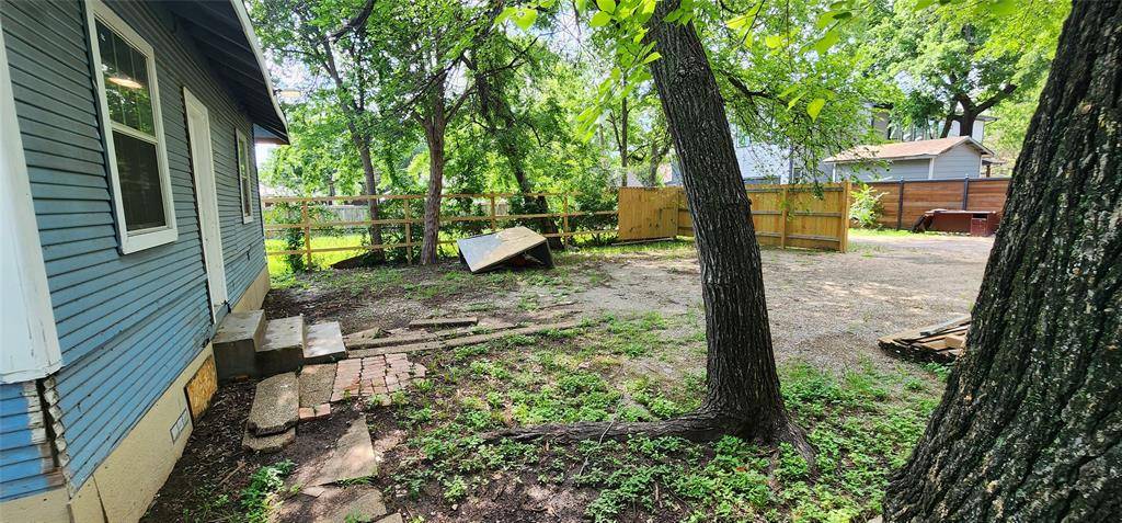 Dallas, TX 75208,940 W 7th Street