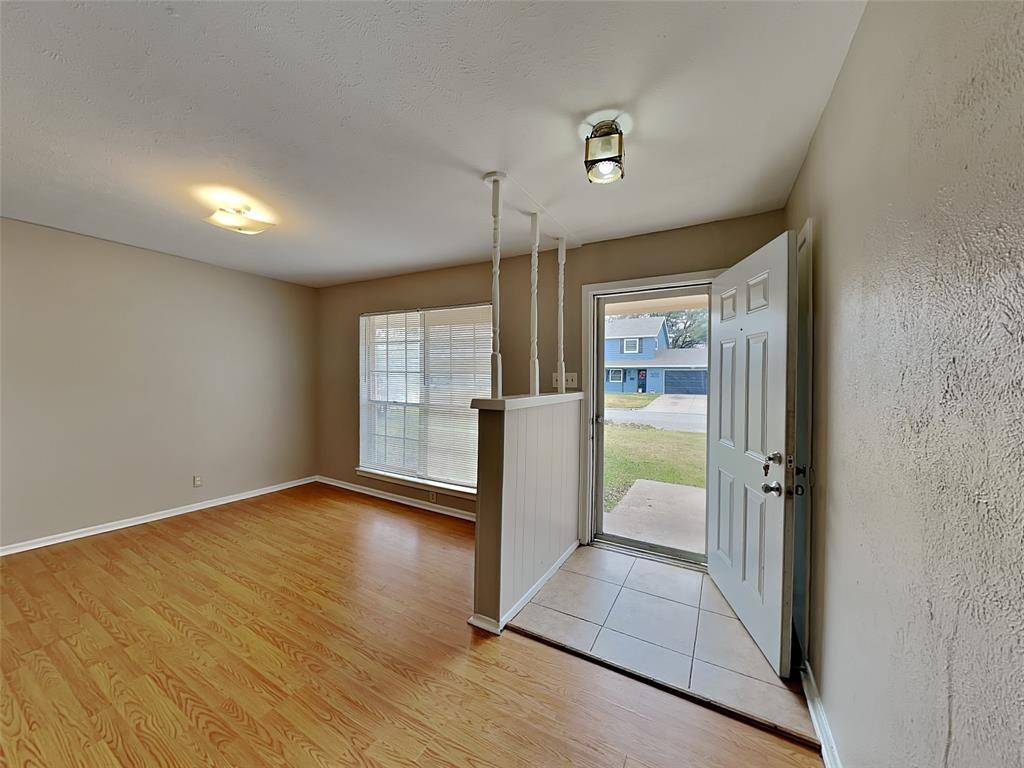 Everman, TX 76140,329 Deer Creek Road