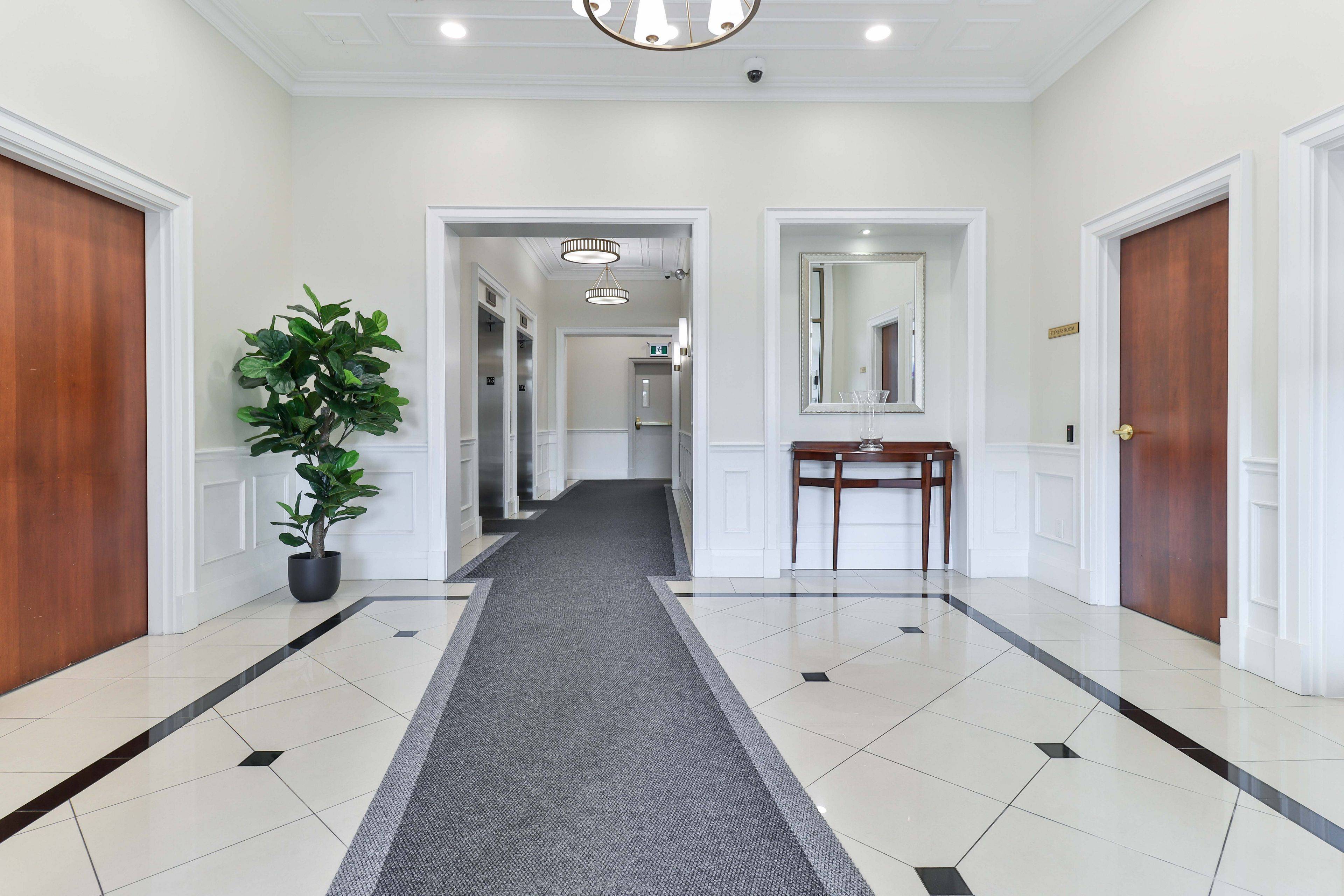 Toronto W08, ON M8X 0A3,4196 Dundas ST W #207