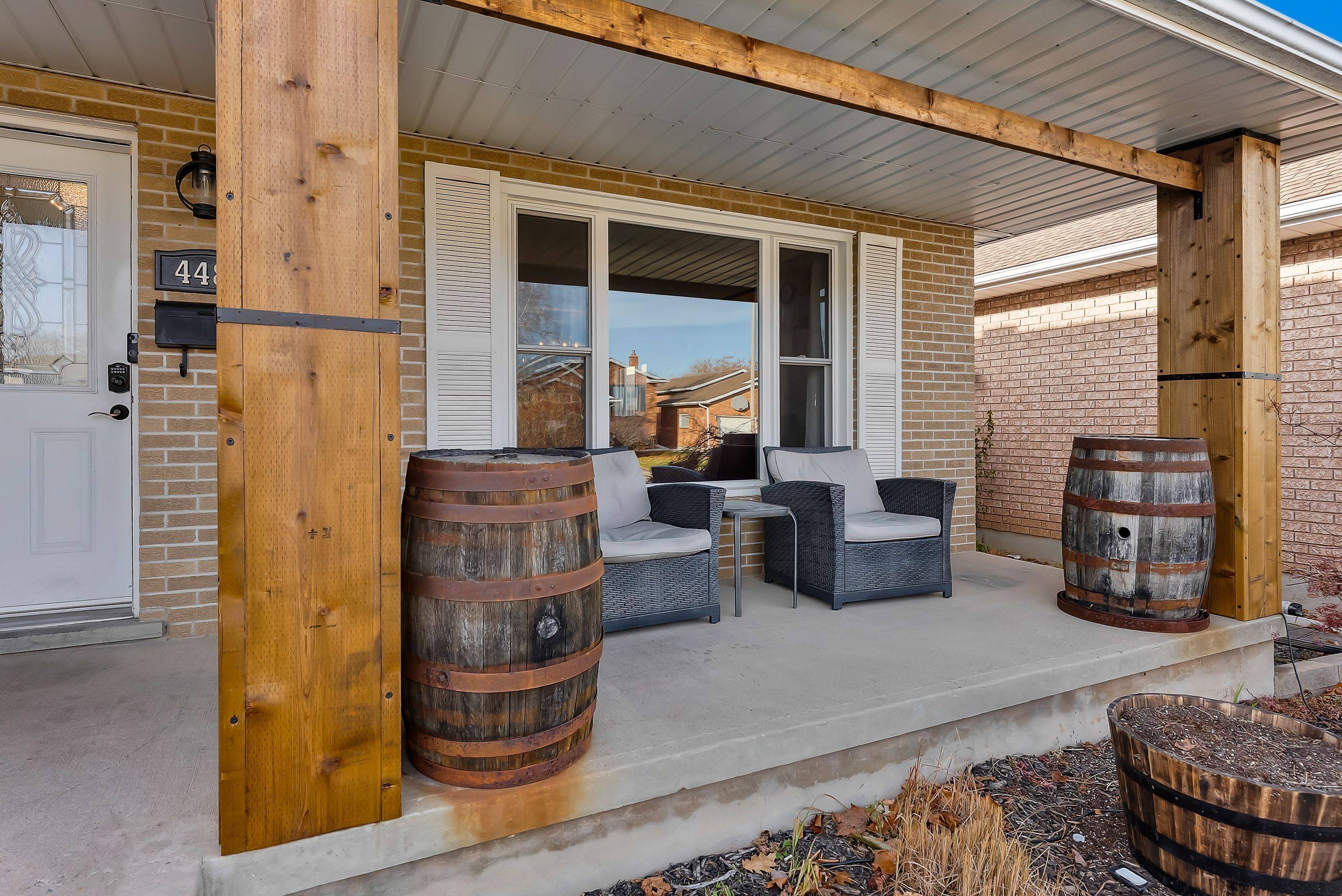 Niagara Falls, ON L2H 3C3,4487 Lee AVE