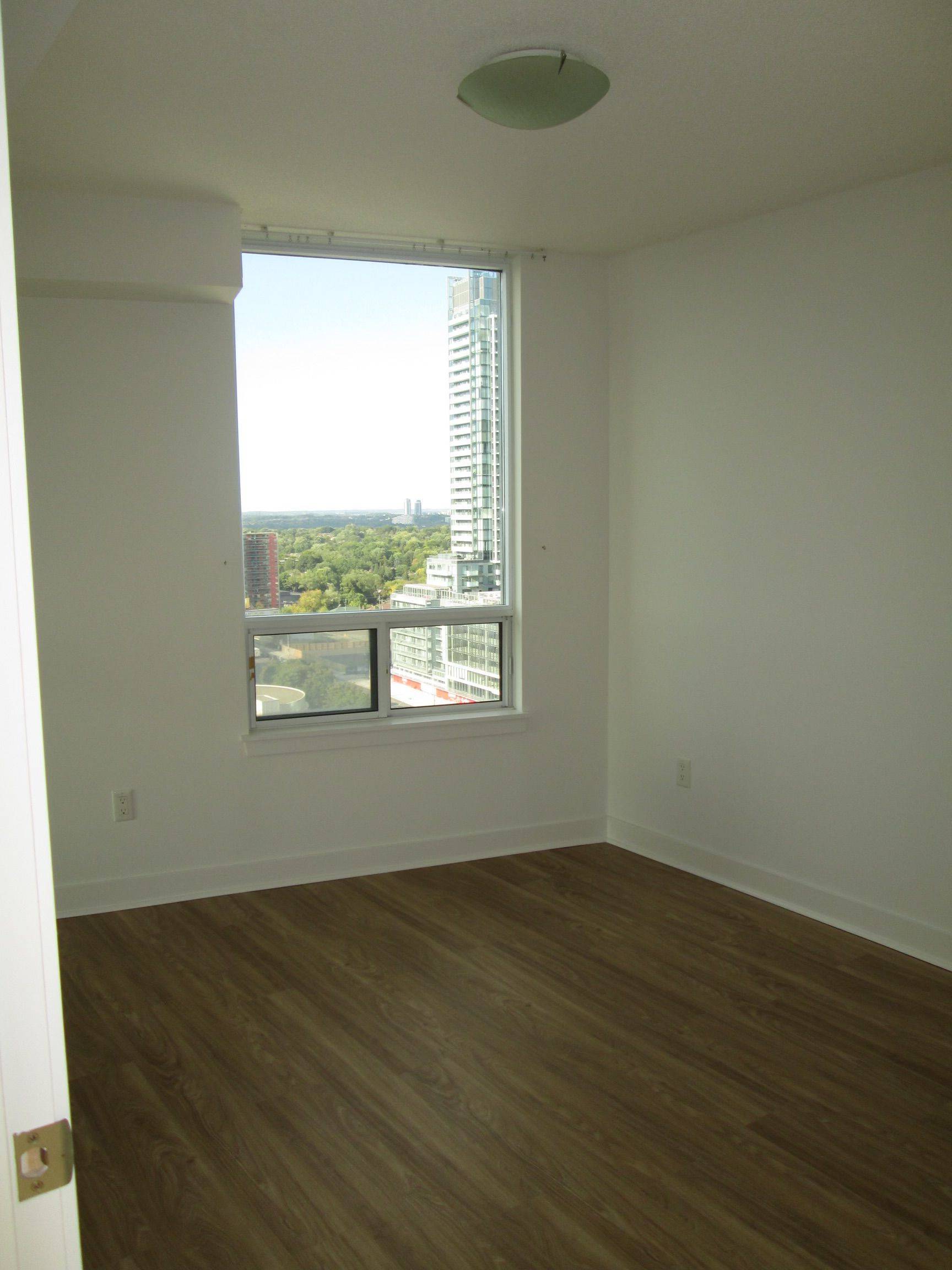 Toronto C07, ON M2M 0B1,5740 Yonge ST #1704