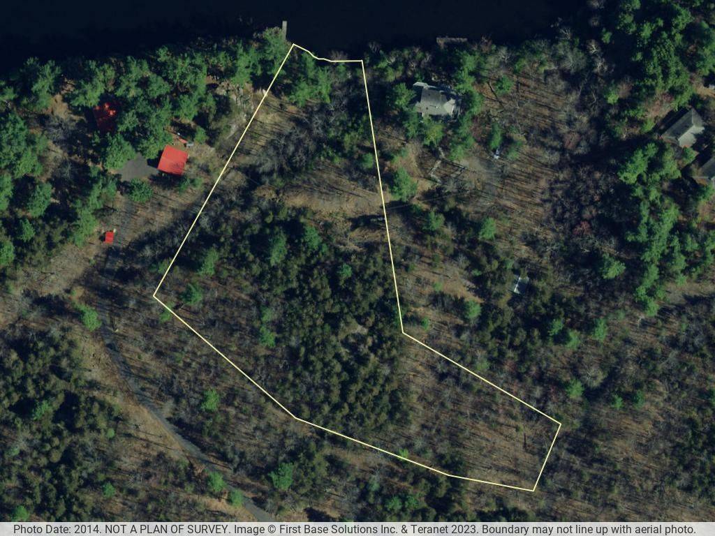 Leeds And The Thousand Islands, ON K0E 1L0,932 Burma LN