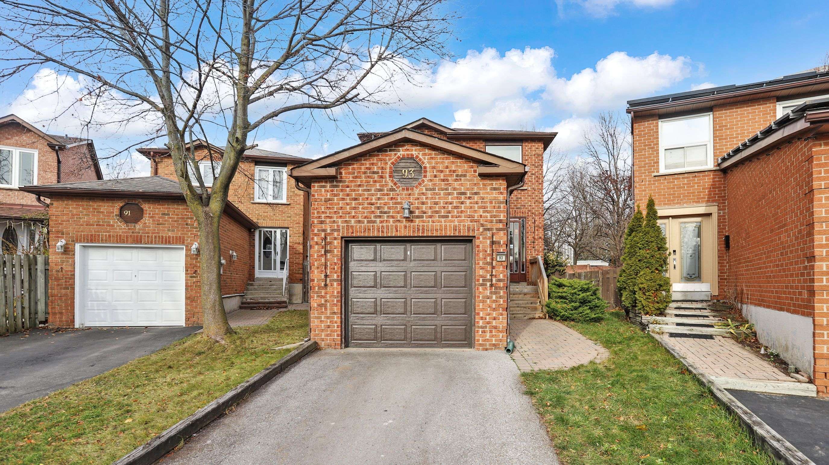 Vaughan, ON L4J 4Z2,93 Patrice CRES