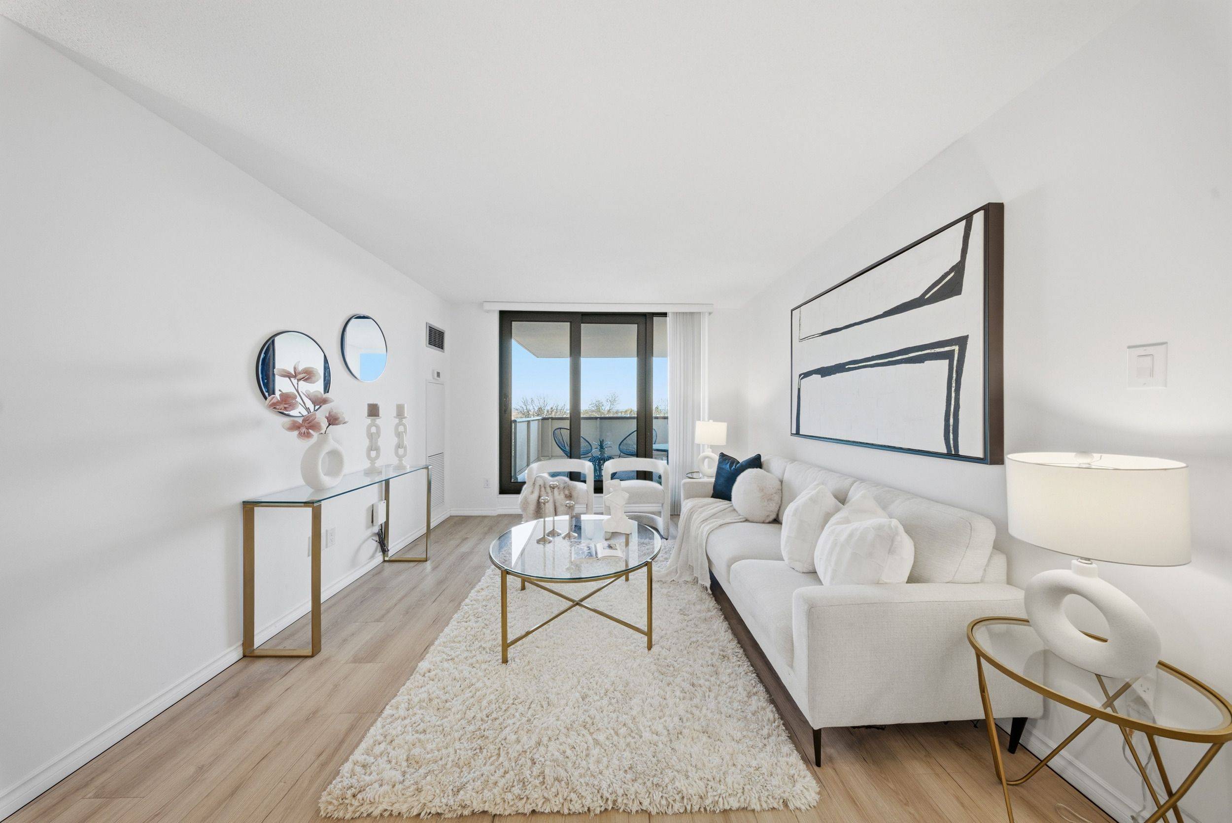 Brampton, ON L6T 4A2,3 Lisa ST #512