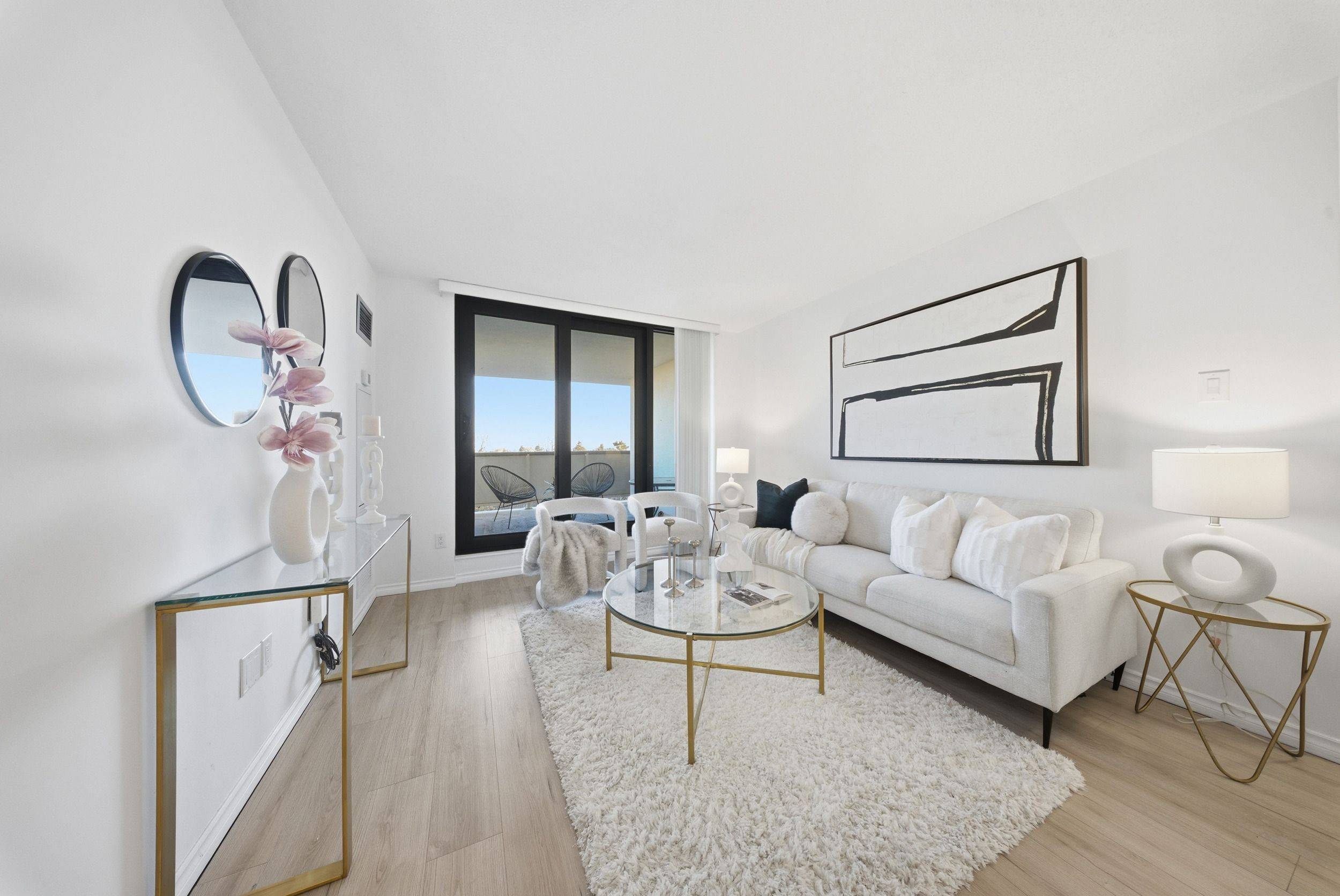 Brampton, ON L6T 4A2,3 Lisa ST #512