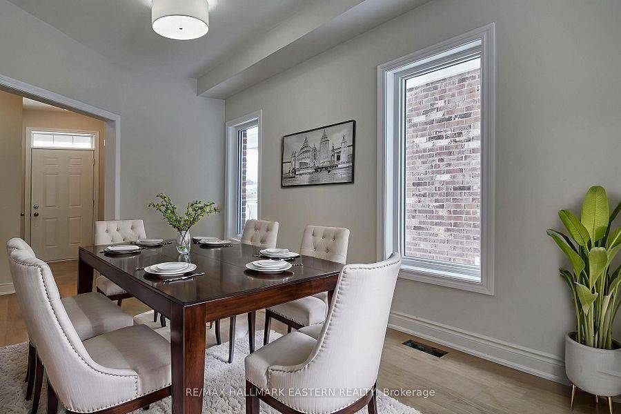 Cavan Monaghan, ON L0A 1G0,32 Coldbrook DR