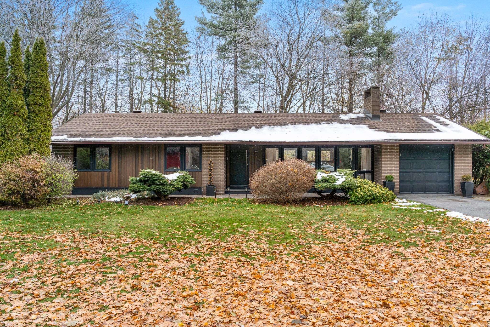 Kanata, ON K2K 1R6,15 Leacock DR