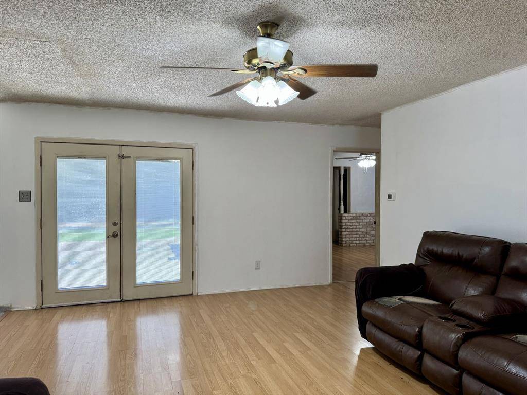 Burleson, TX 76028,408 NW Douglas Street