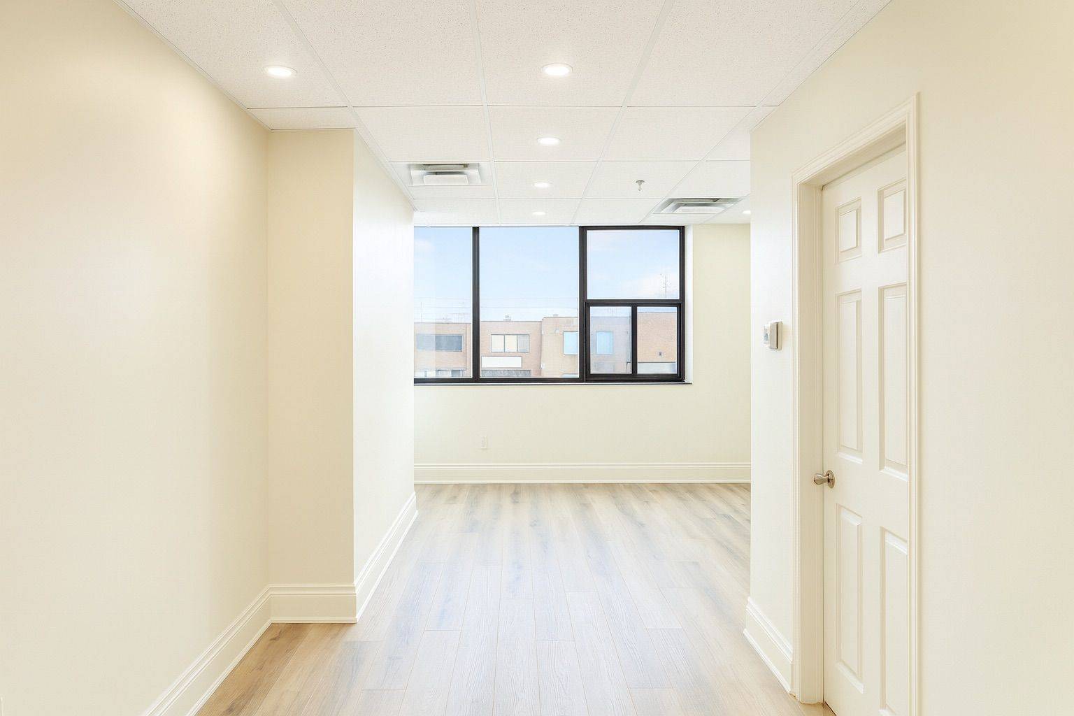 Vaughan, ON L4L 8P8,260 Regina RD #Unit 3 (SECOND FLOOR)