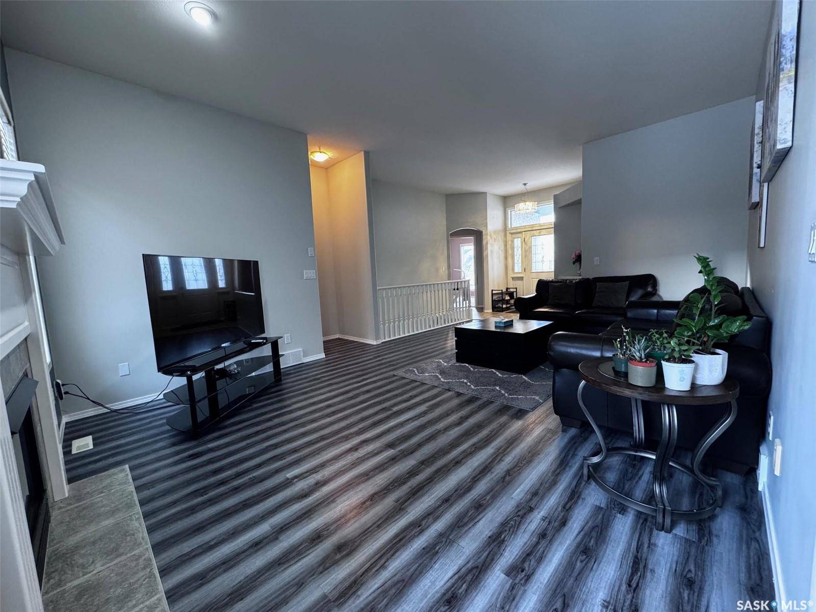 Saskatoon, SK S7S 1L2,611 Le May COURT