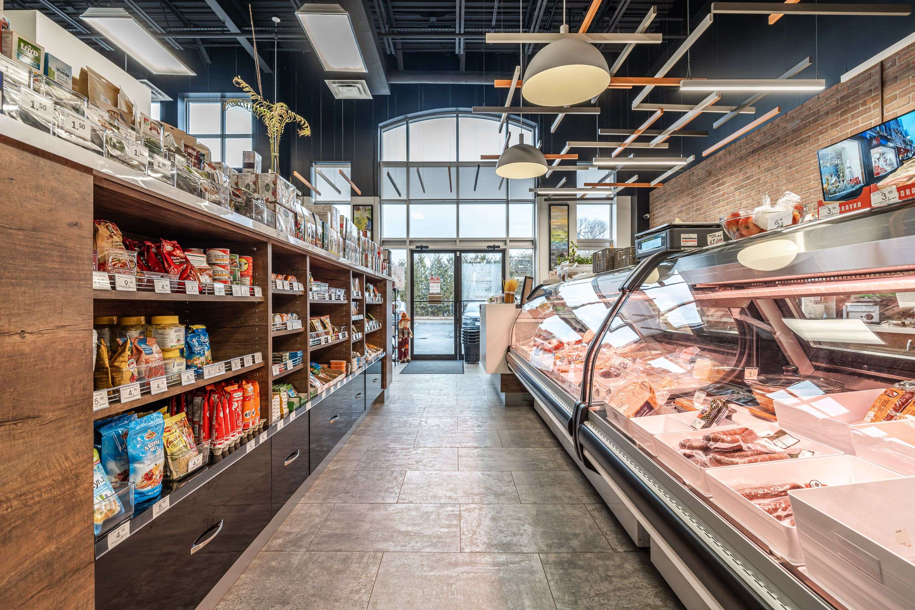 Tanglewood - Grenfell Glen - Pineglen, ON K2G 1E6,1884 Merivale RD #115-116