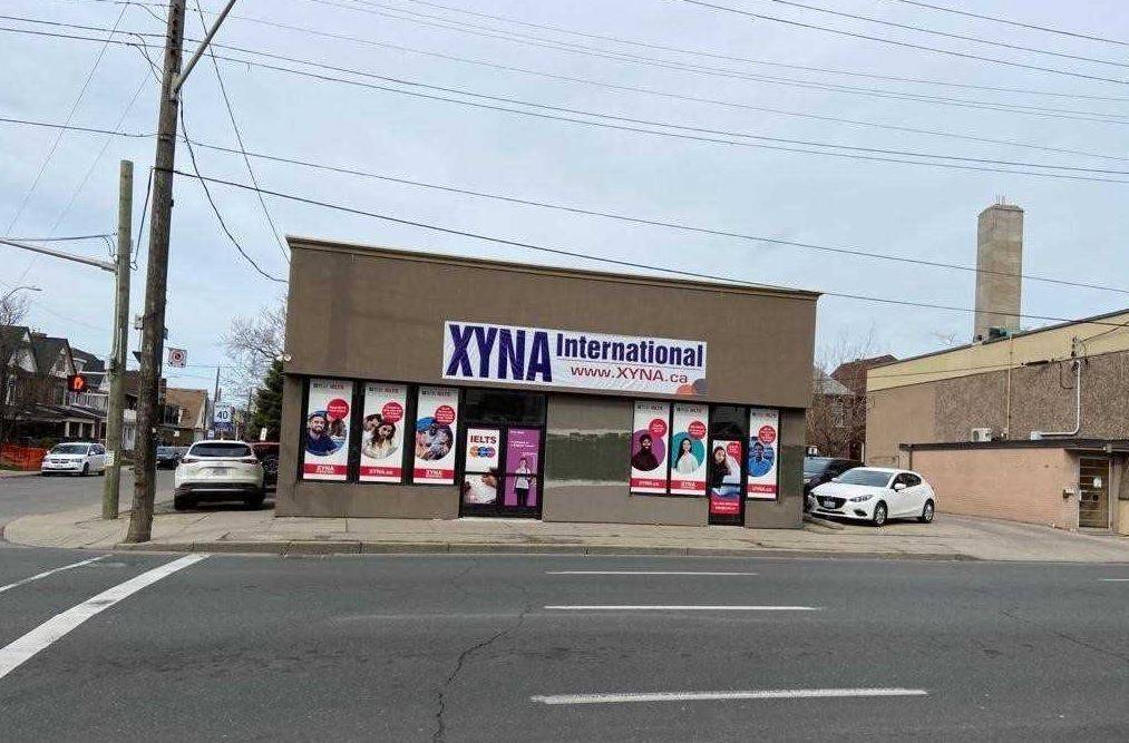 Hamilton, ON L8M 1C6,981-981 King ST E