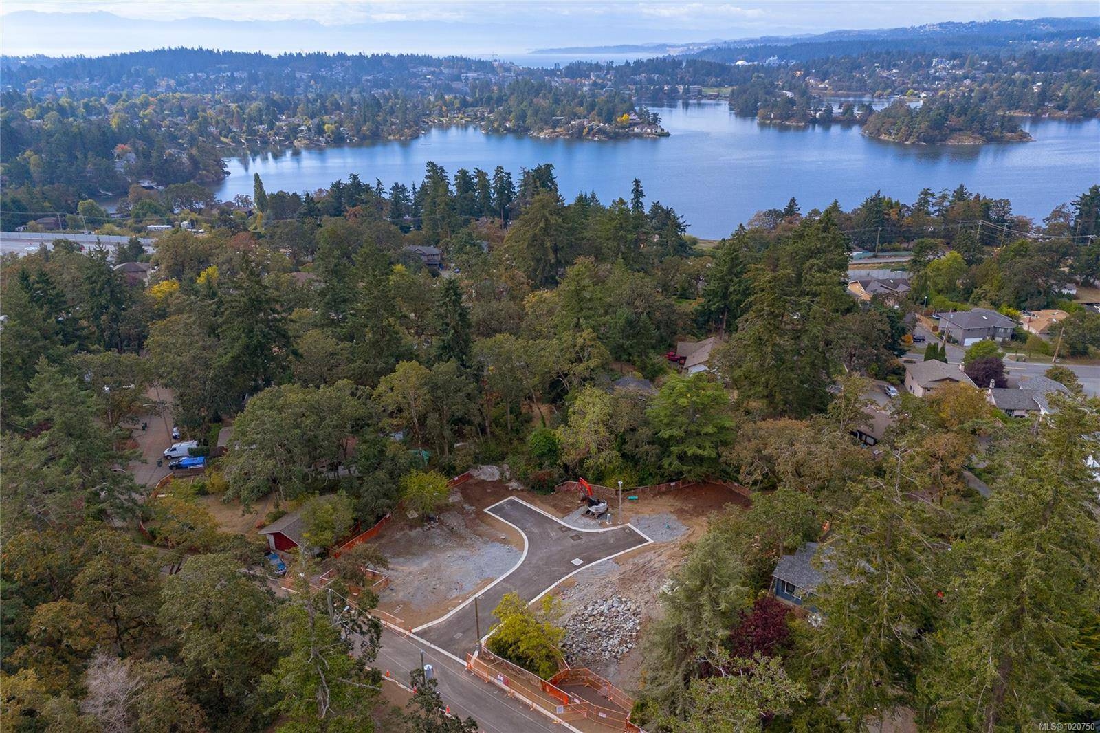 Saanich, BC V8Z 2N1,3802 Madaric Pl