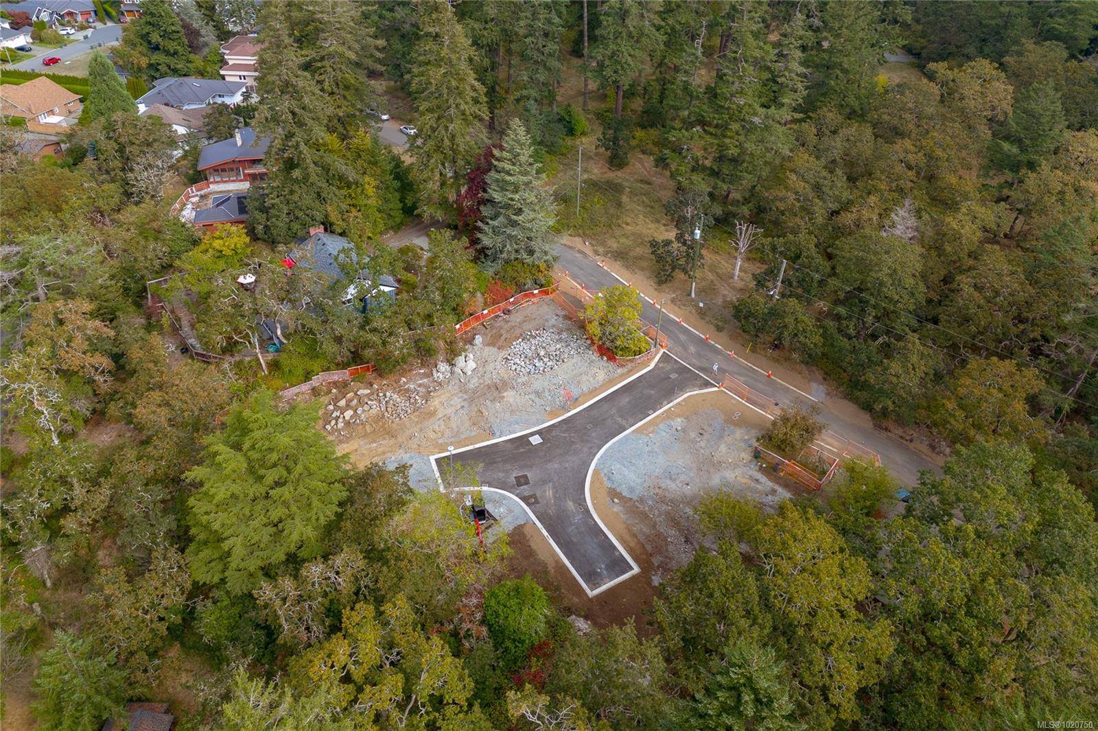 Saanich, BC V8Z 2N1,3802 Madaric Pl