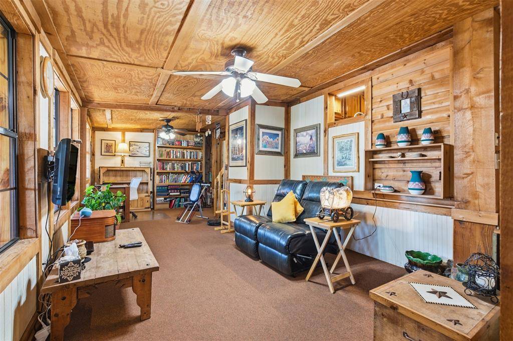 Palo Pinto, TX 76484,302 Kennon Circle