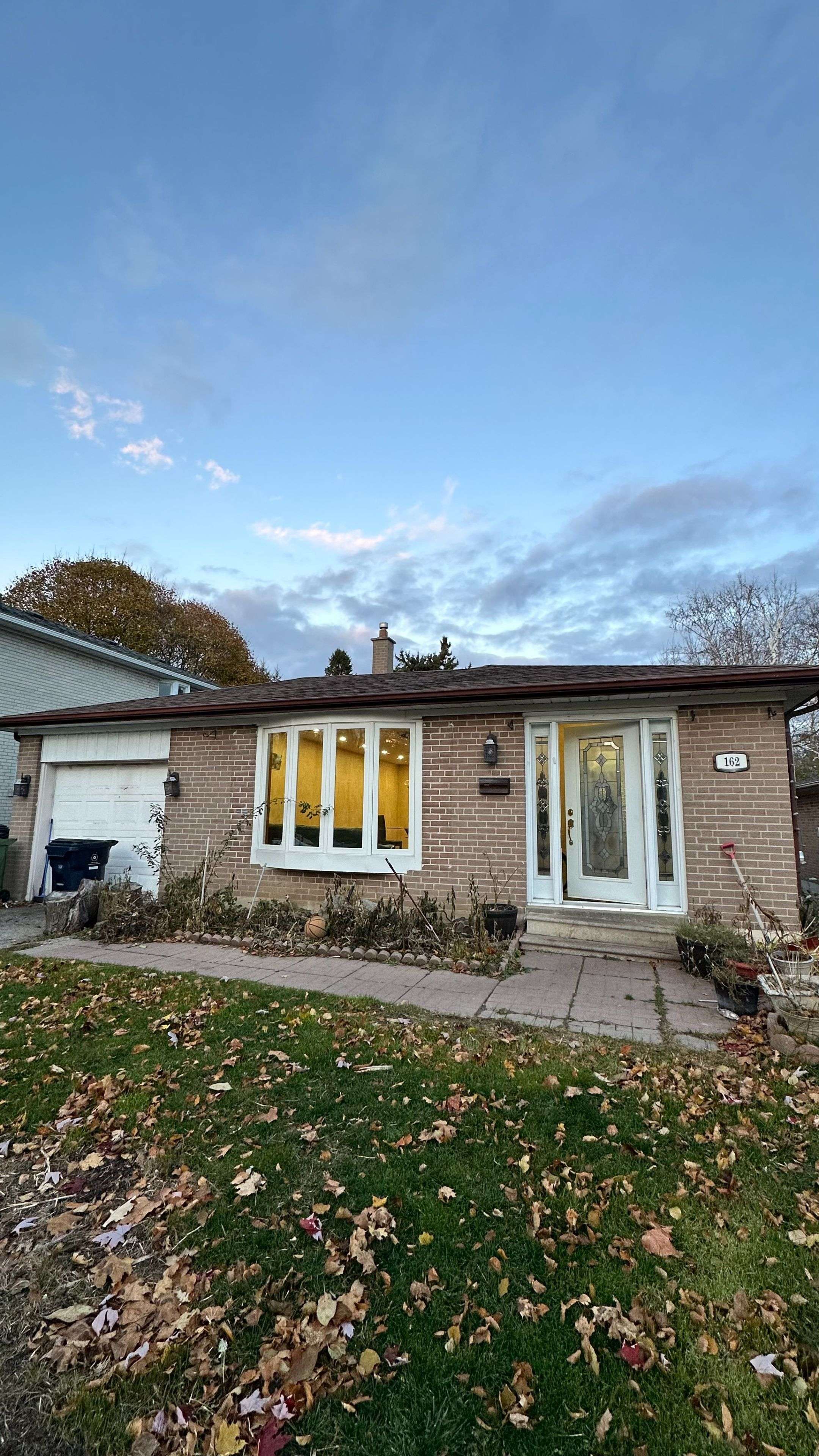 Toronto E09, ON M1G 2Y8,162 Merkley SQ