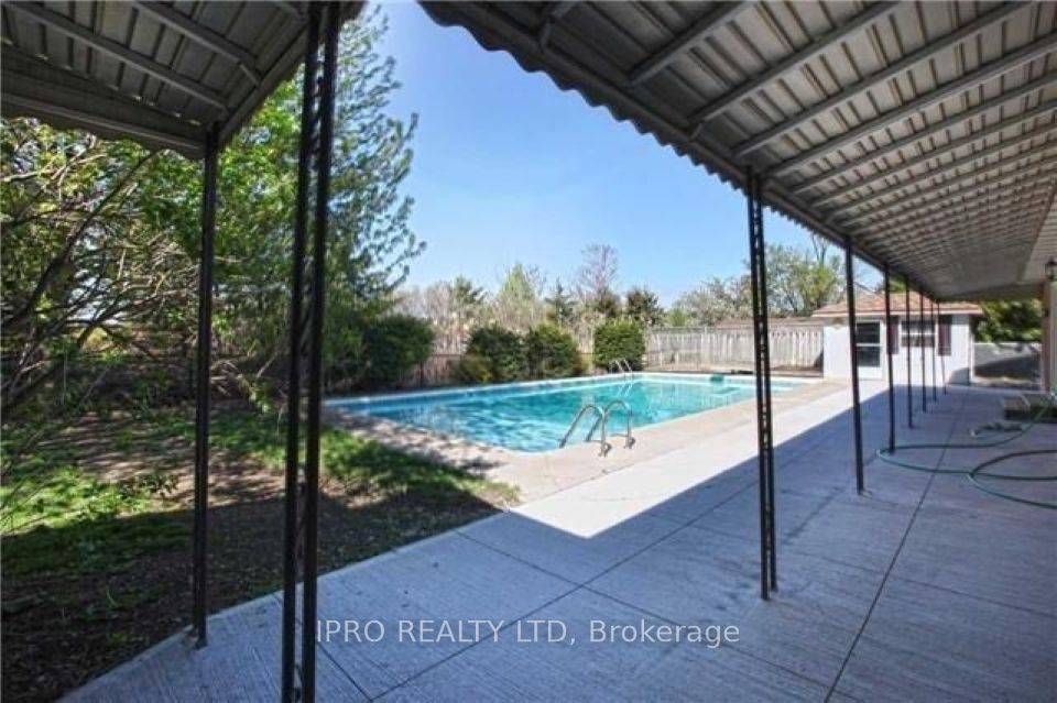 Brampton, ON L7A 0G8,10414 Chinguacousy RD