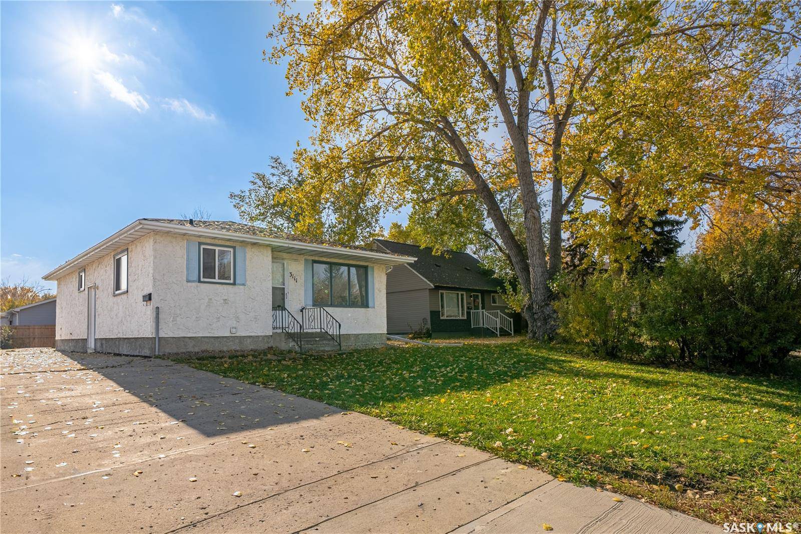 Regina, SK S4N 5K3,3111 Dewdney AVENUE E
