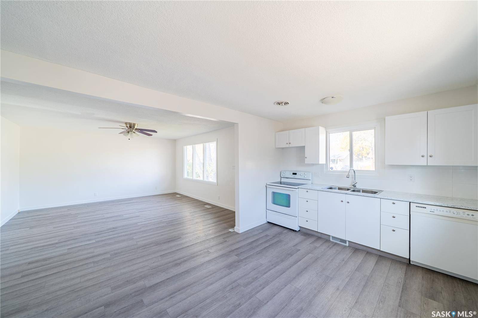 Regina, SK S4N 5K3,3111 Dewdney AVENUE E