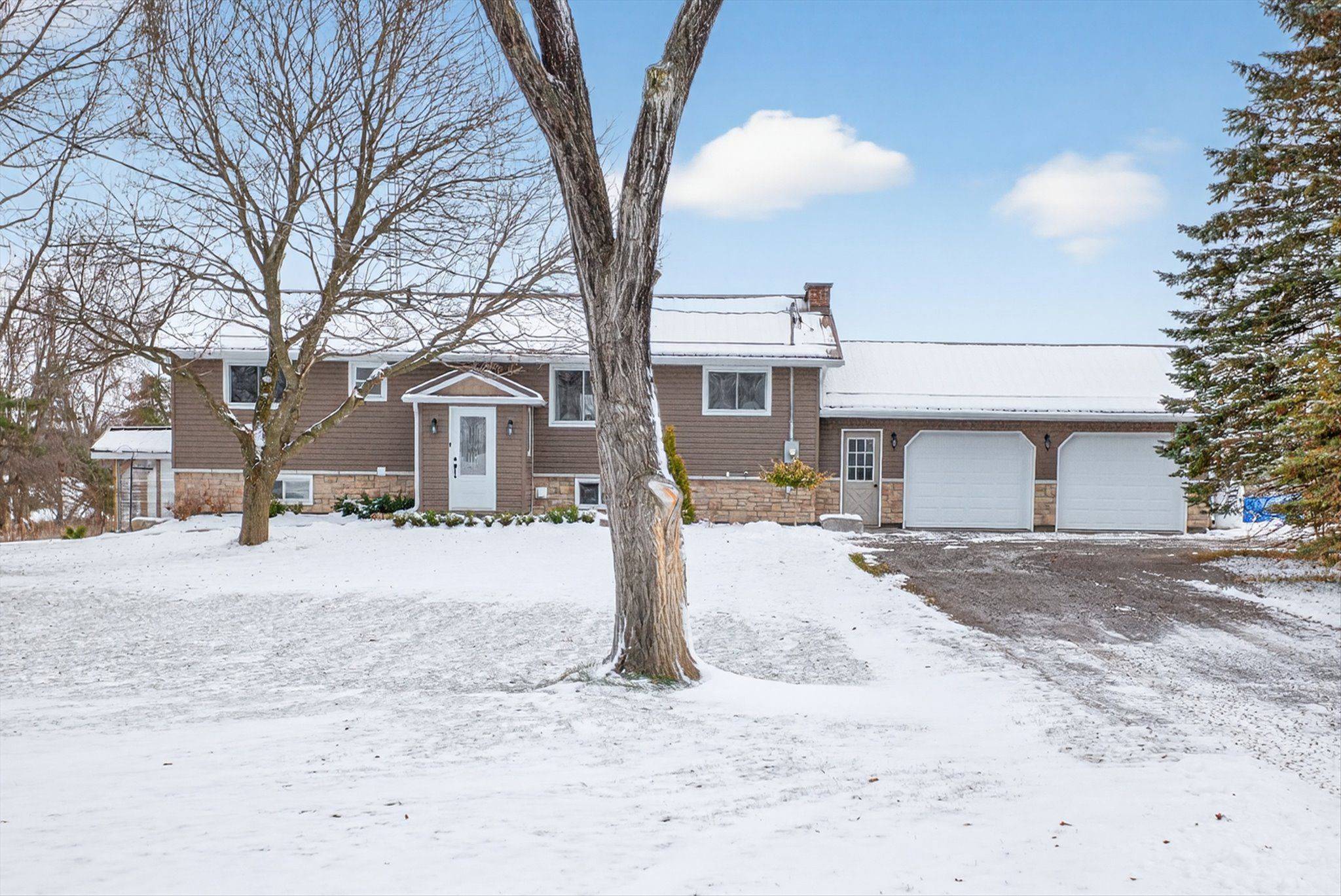 Kawartha Lakes, ON K9V 4R2,308 Cross Creek RD