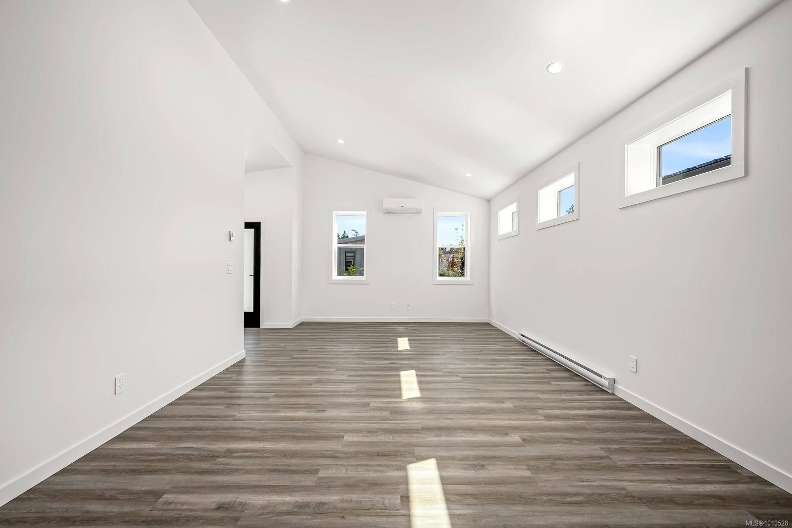 Cumberland, BC V0R 1S0,3025 Royston Rd #45