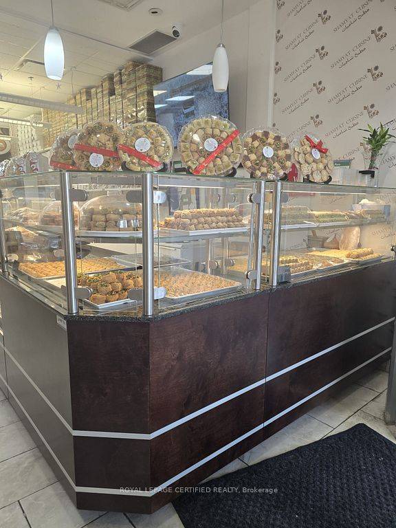 Mississauga, ON L4W 1V5,4141 Dixie RD