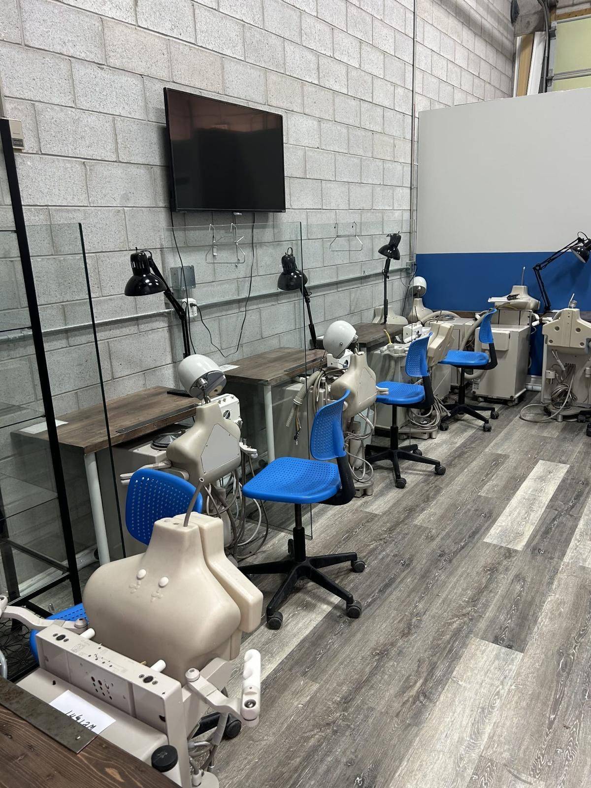 Mississauga, ON L4Z 3L8,259 Traders BLVD E