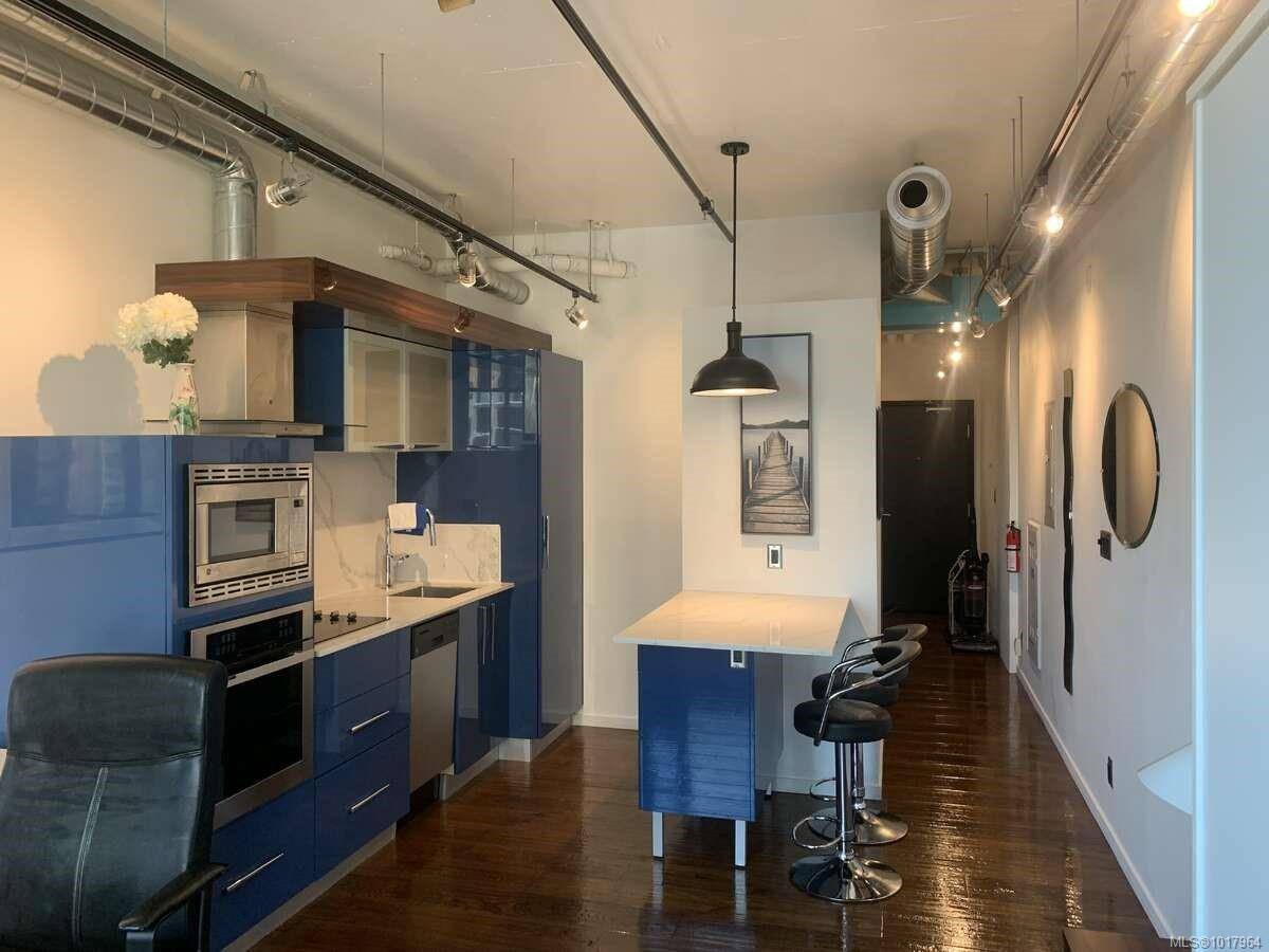 Victoria, BC V8V 4Y3,1029 View St #605