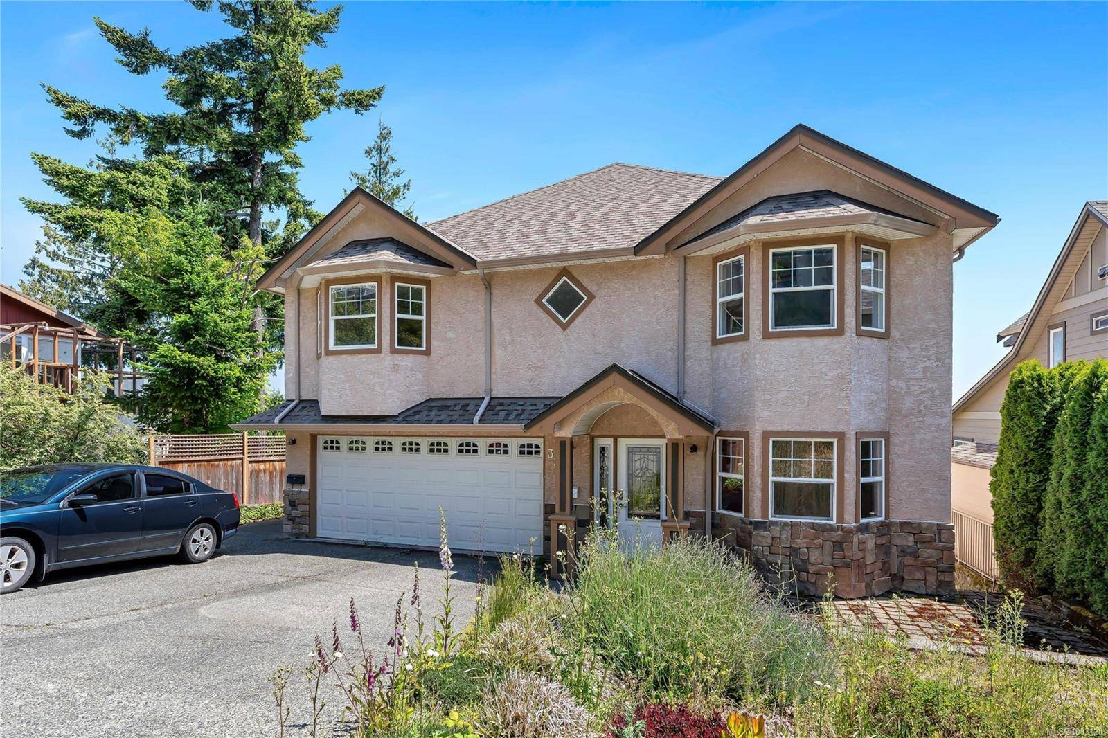 Colwood, BC V9C 2X4,3352 Ravenwood Rd