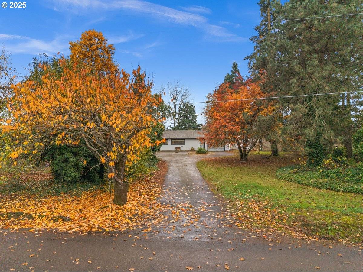 Aurora, OR 97002,12602 NE FRY RD