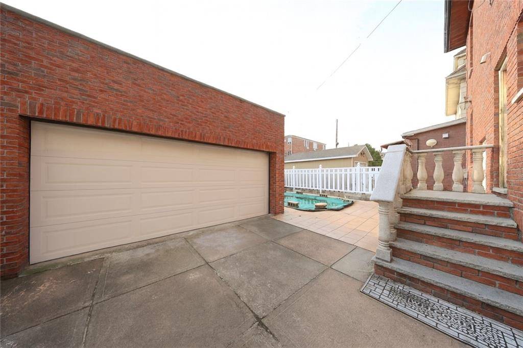 Brooklyn, NY 11228,1342 72nd ST