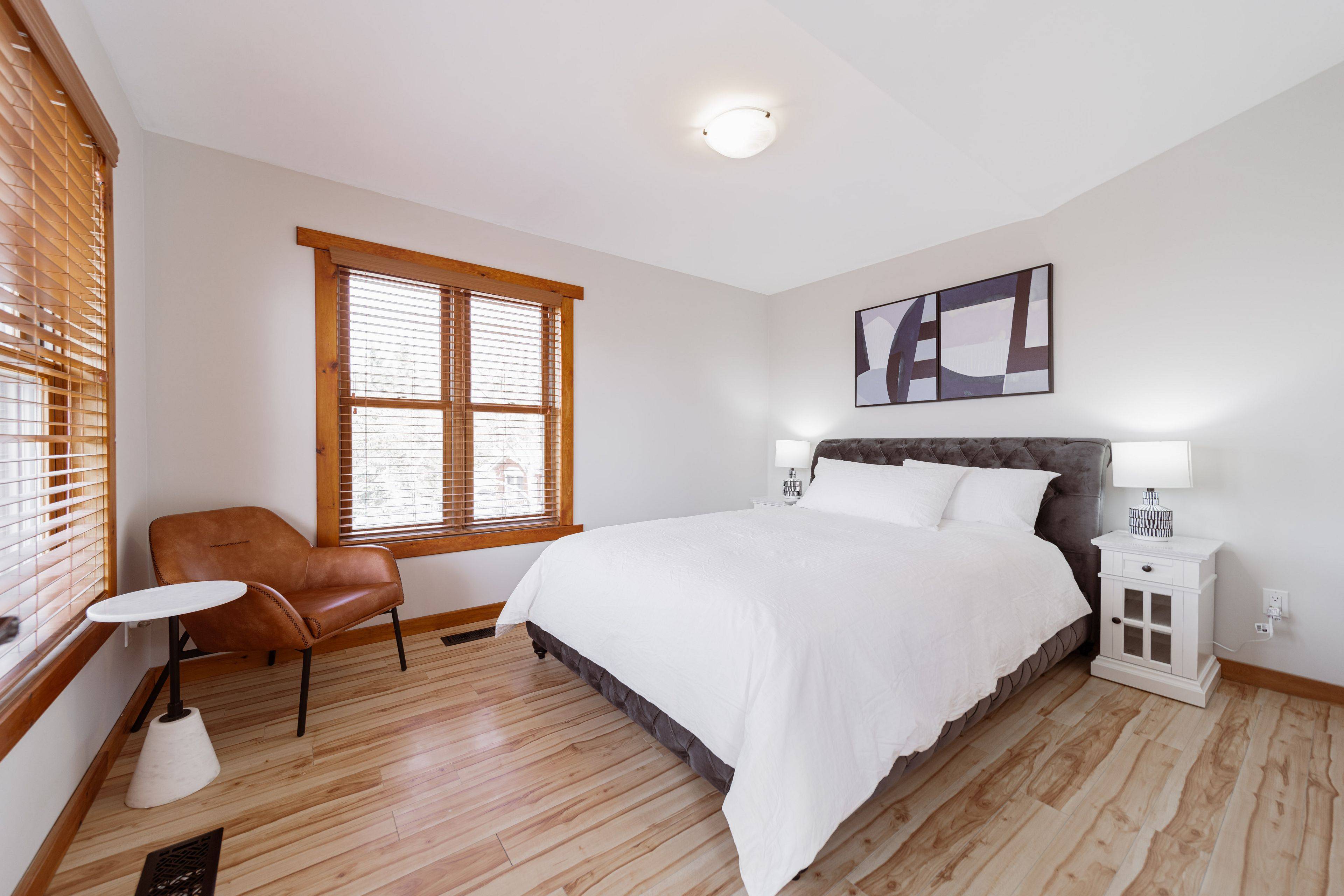 Scugog, ON L0B 1E0,236 Summit DR