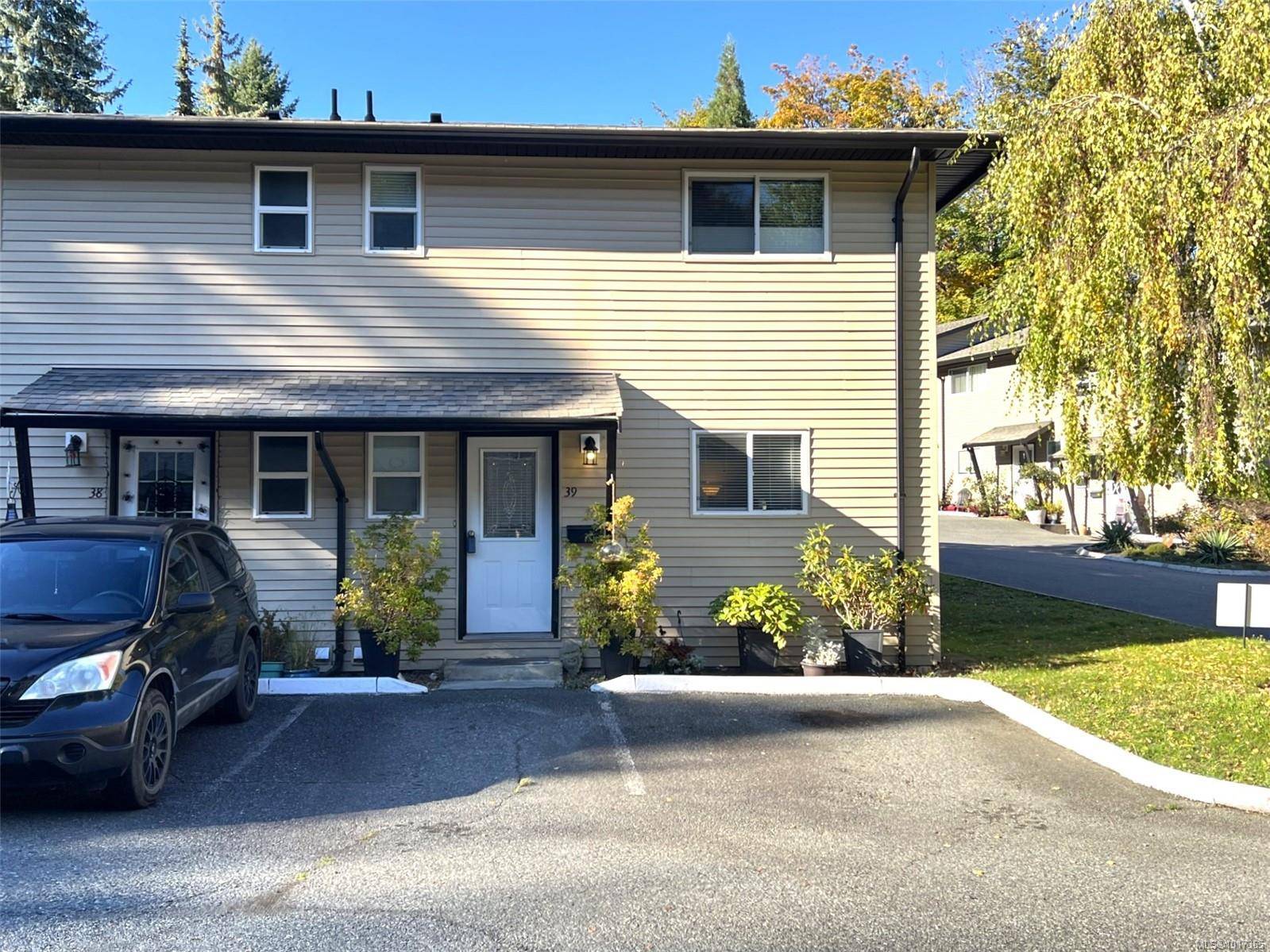 Duncan, BC V9L 4B5,3025 Cowichan Lake Rd #39