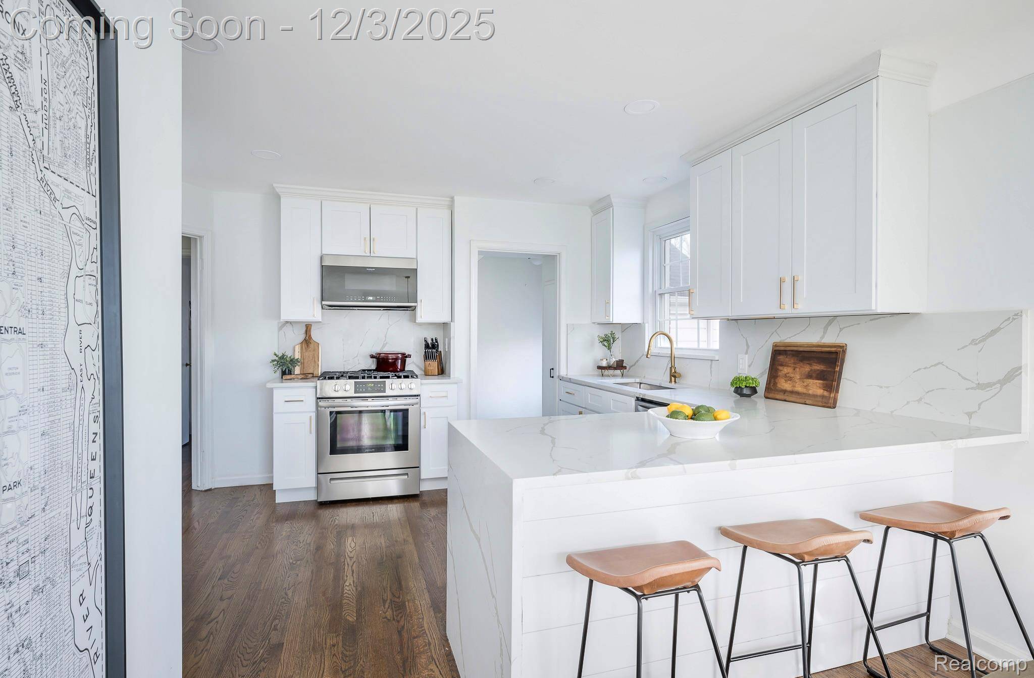 Royal Oak, MI 48073,4218 Normandy RD