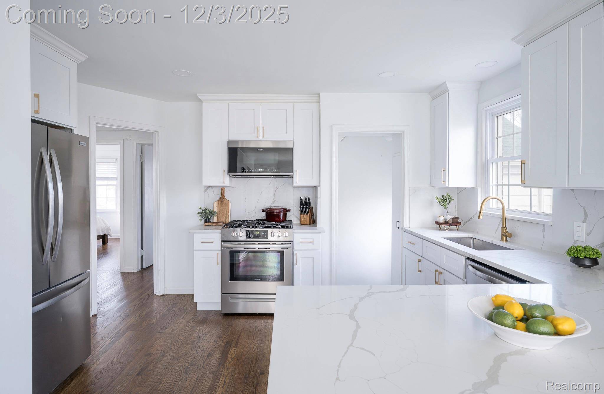 Royal Oak, MI 48073,4218 Normandy RD