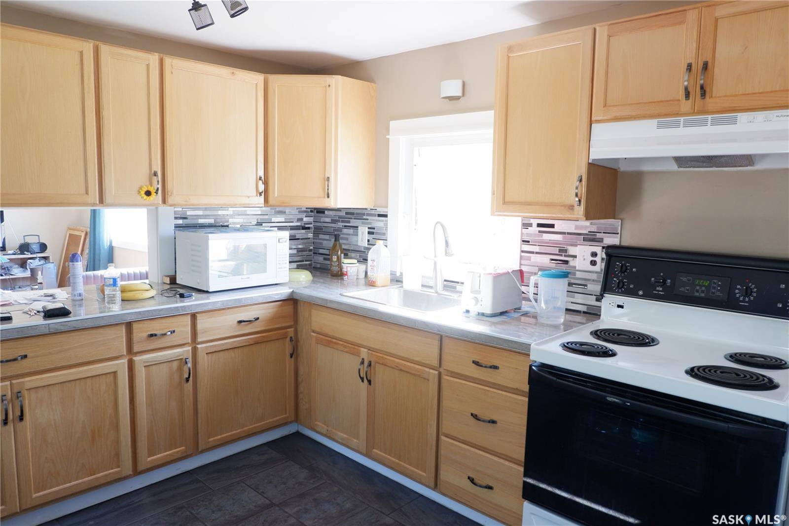 Lafleche, SK S0H 2K0,123 3rd STREET W