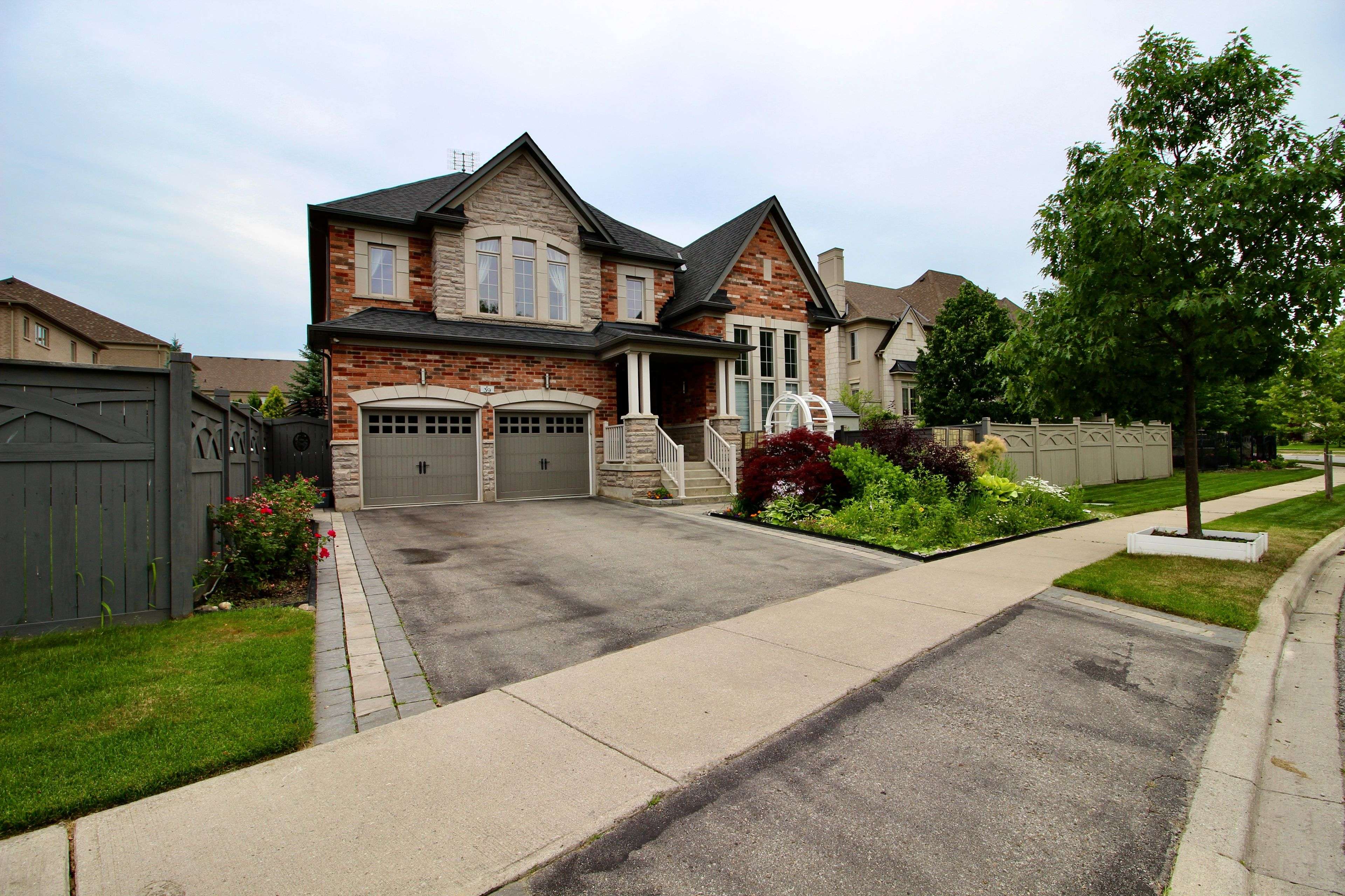 Brampton, ON L6X 2Y4,39 Dalmeny DR