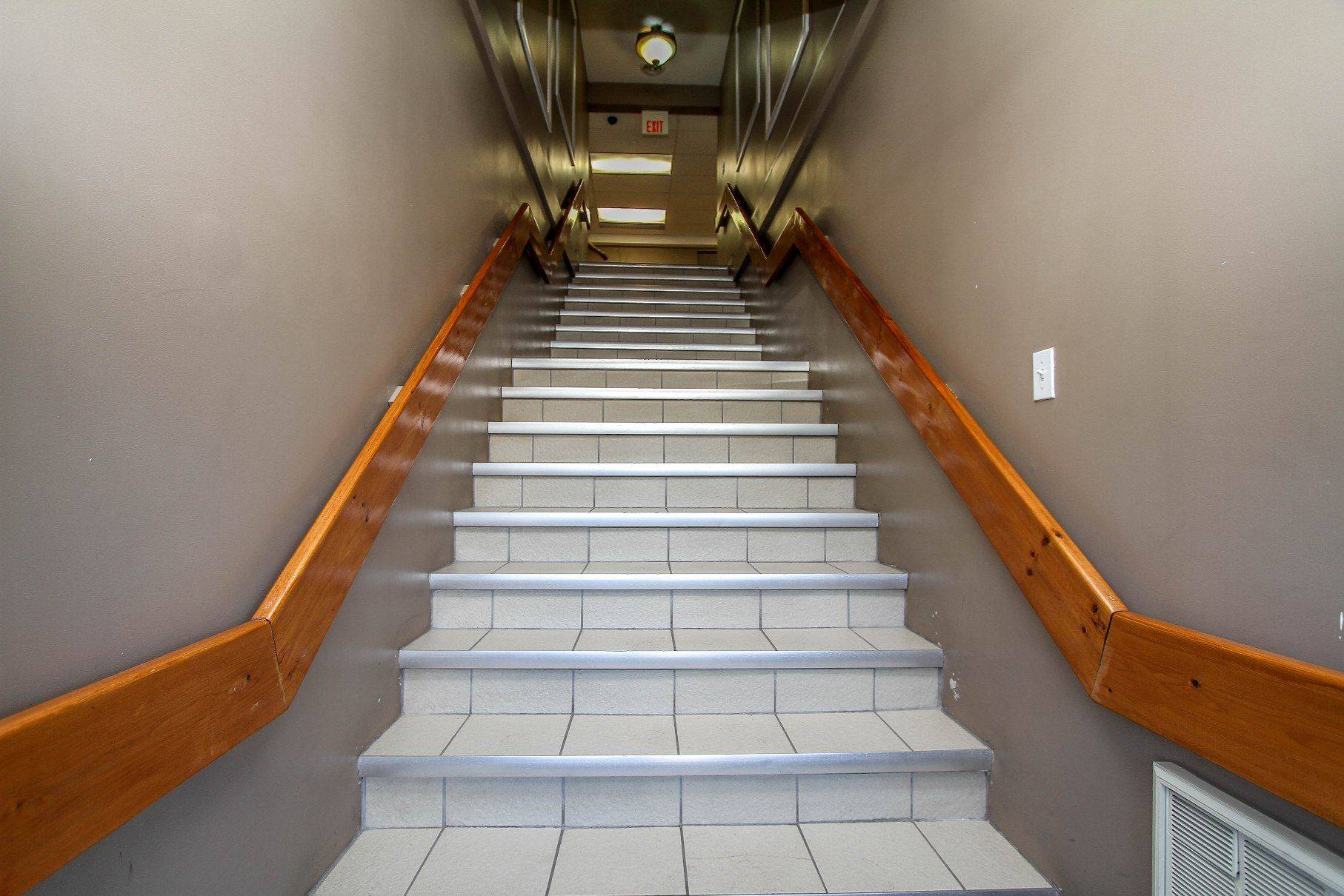 Ottawa Centre, ON K1R 5P1,508 Gladstone AVE #201 A