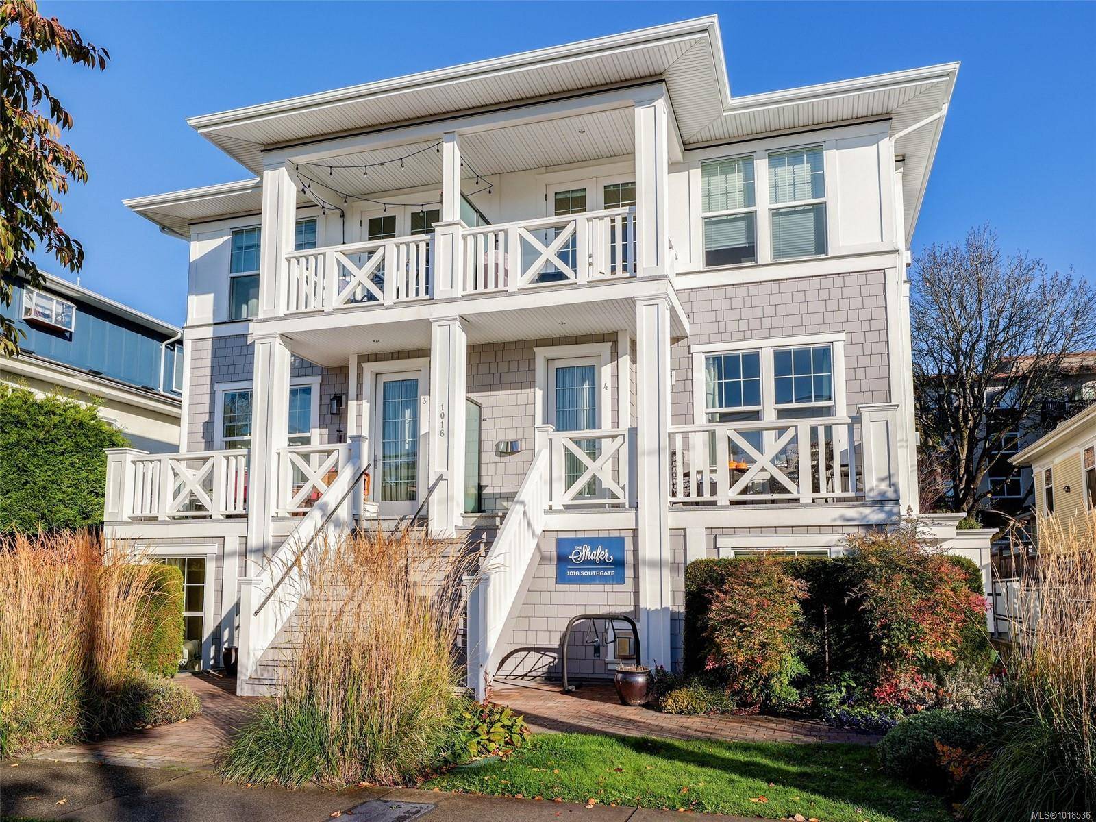 Victoria, BC V8V 2Z2,1016 Southgate St #1