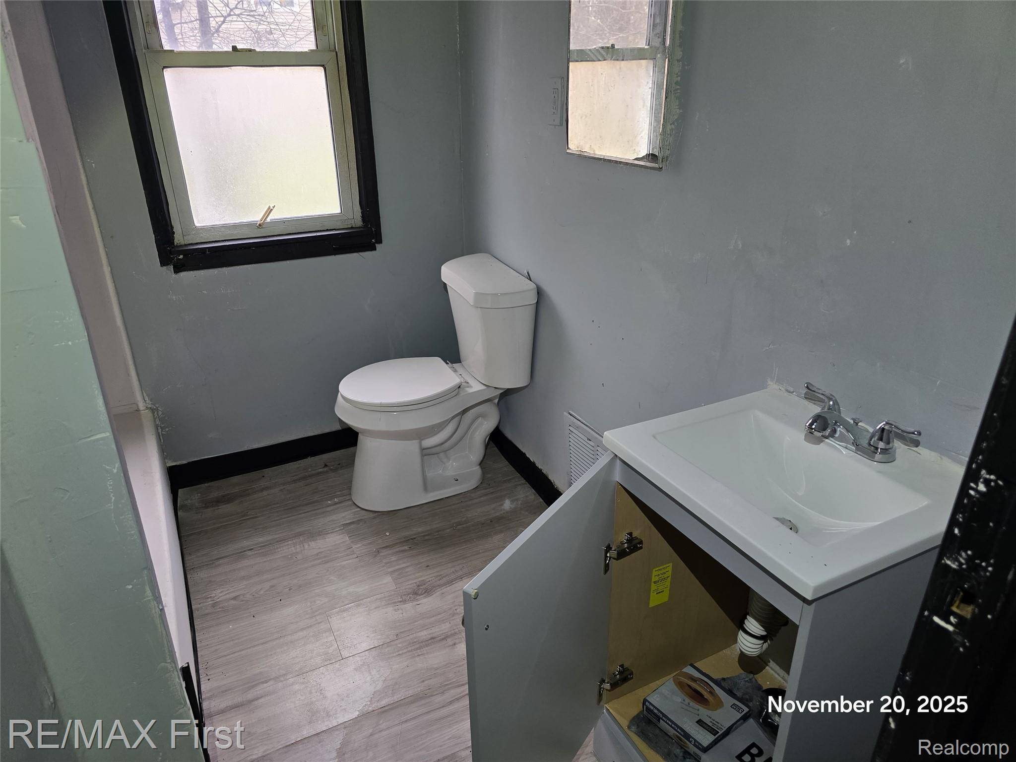 Detroit, MI 48204,9379 Manor ST